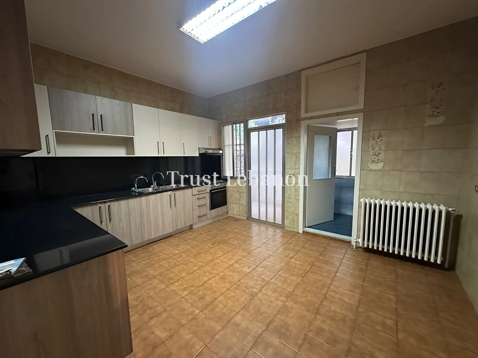 Apartment for sale in Ain Saadeh