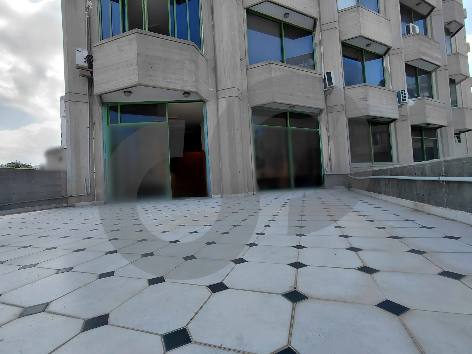 Office for Sale in Jdeideh