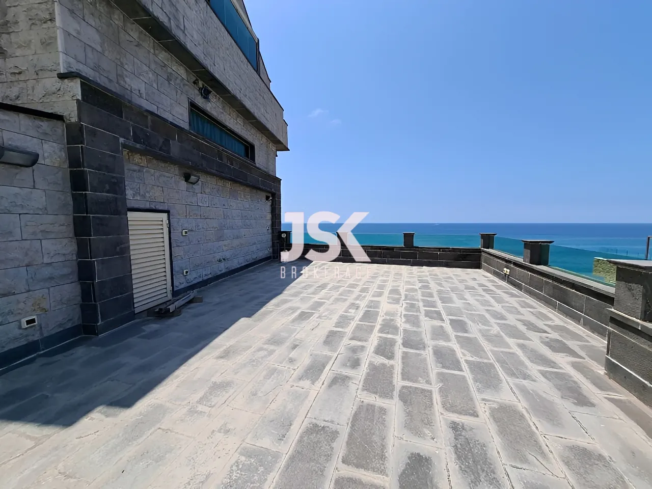 Restaurant for Sale in Halat