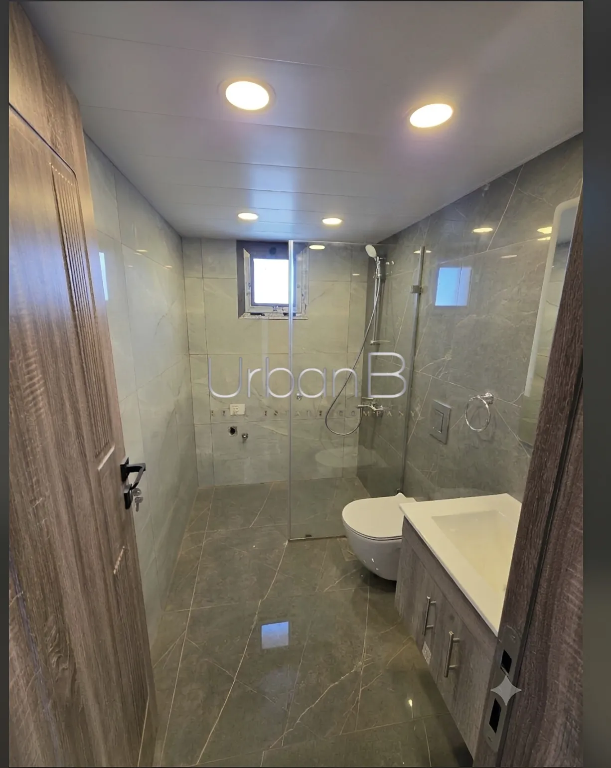 Office for rent in Adonis, lebanon