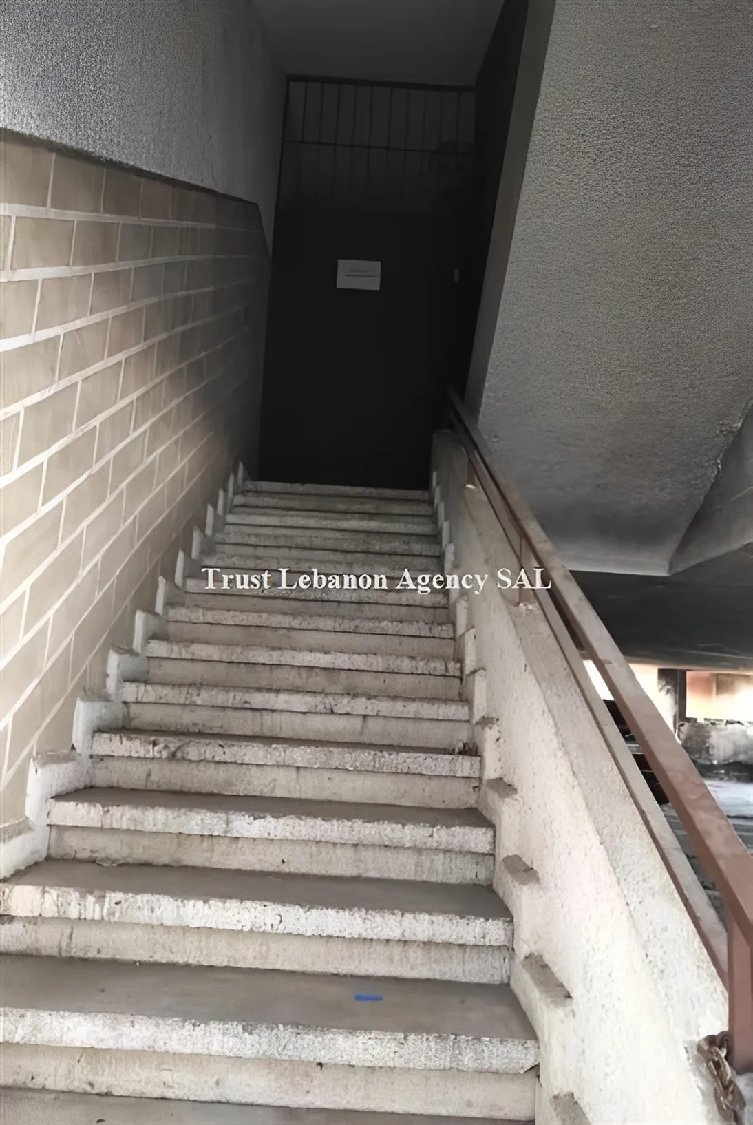 Office for sale in Alay, chweifat