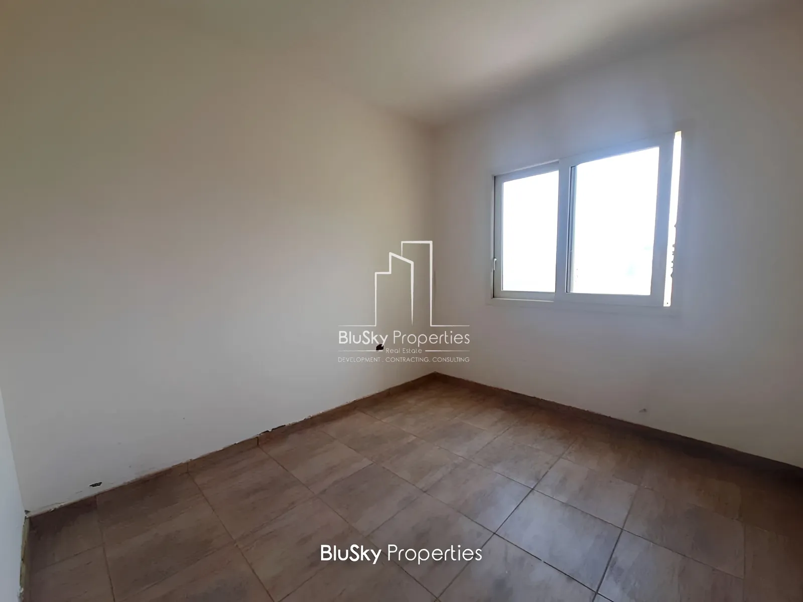 Apartment for Sale in Safra