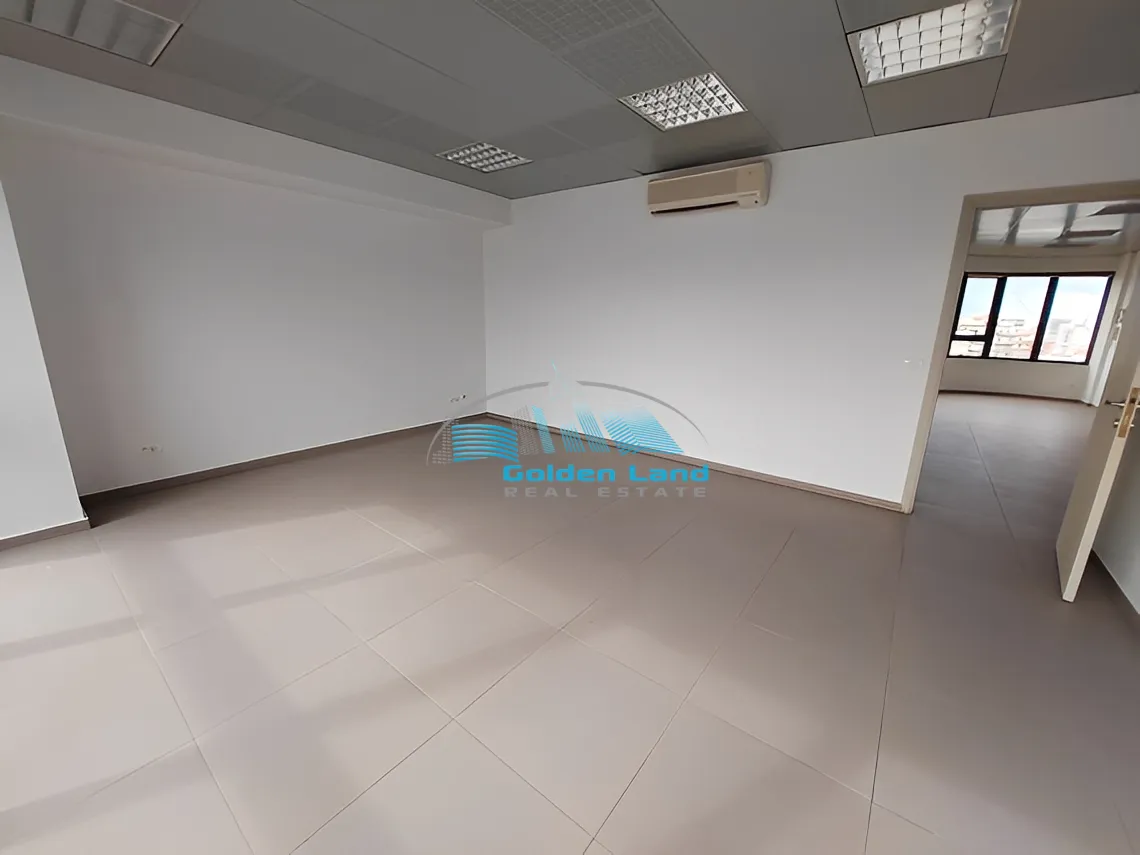 Office for rent in Dekwaneh