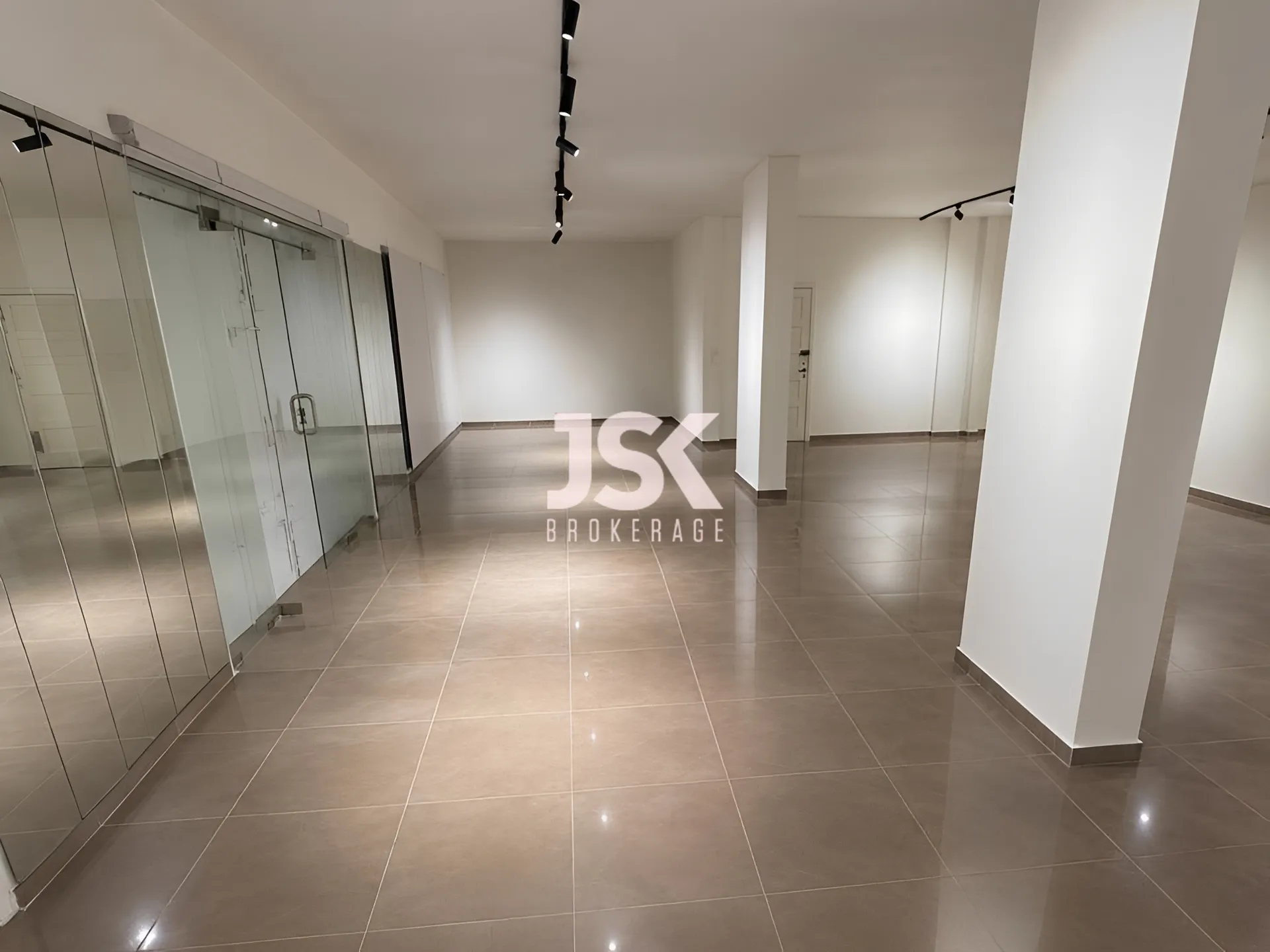 Shop for Sale in Ain El Remmaneh