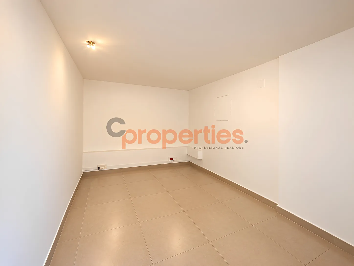 Shop for Rent in Jdeideh