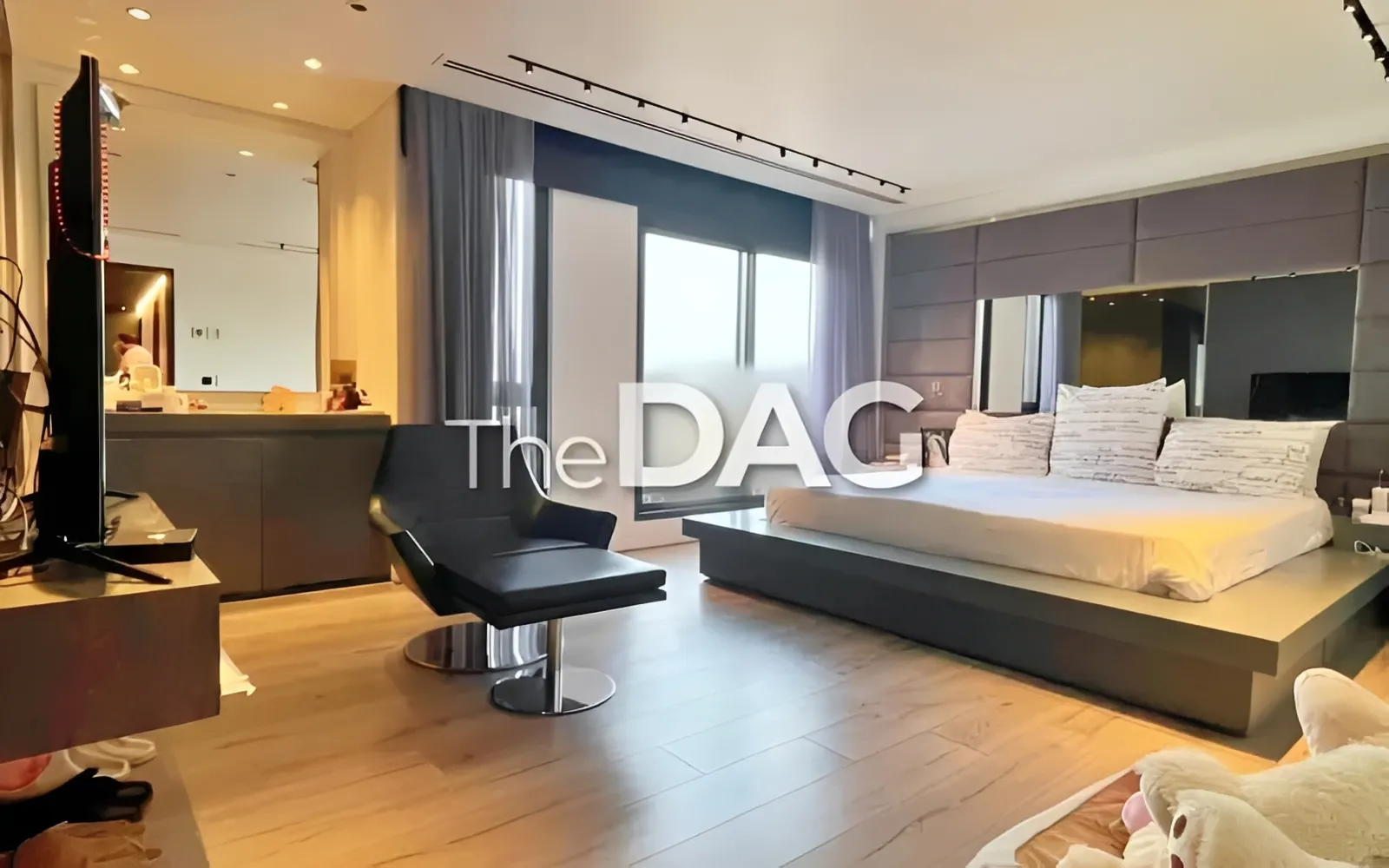 Duplex for Sale in Achrafieh, Beirut, Lebanon - 4 bed, 4 bath