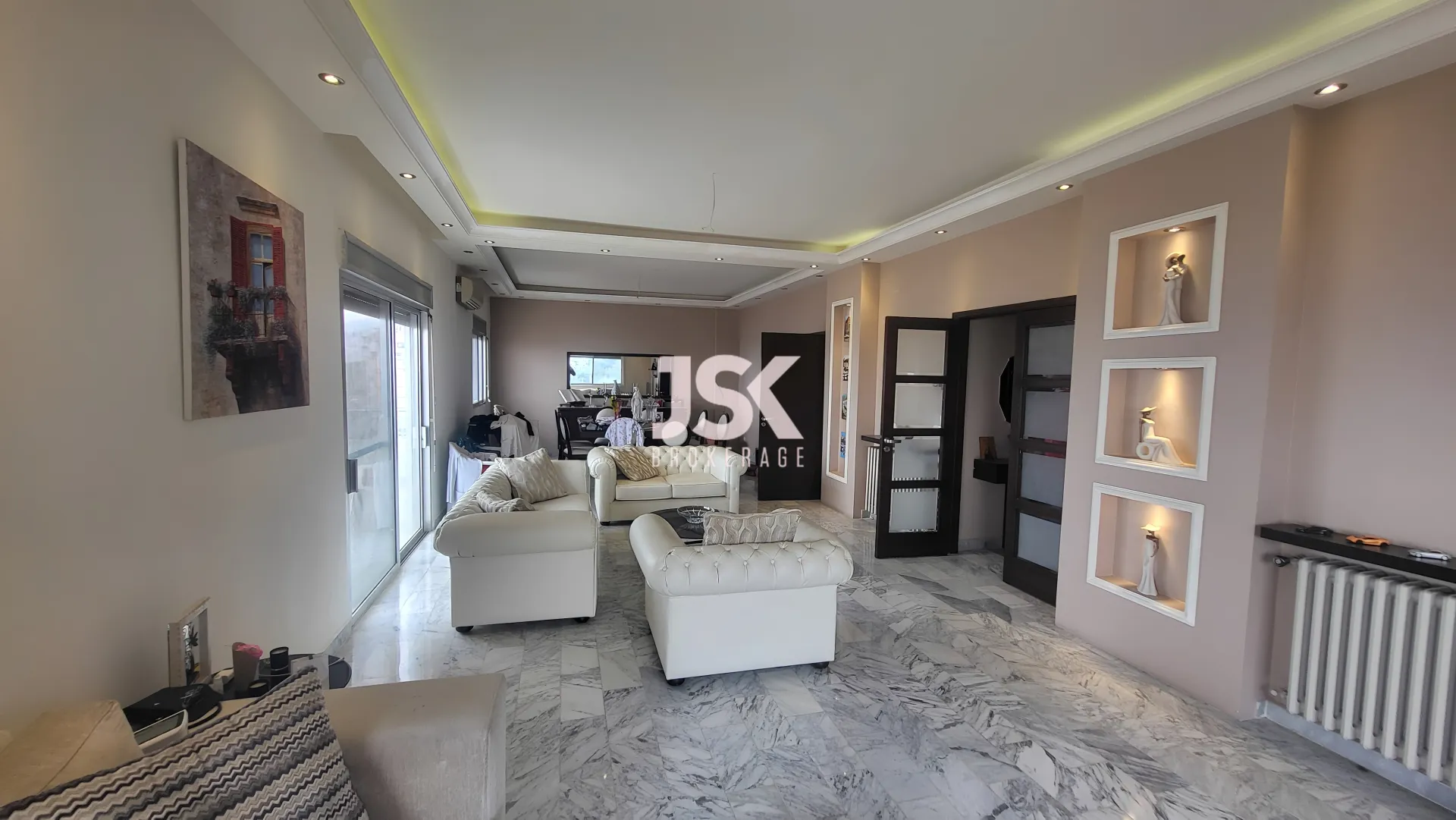 Apartment for Sale in Haret Sakher