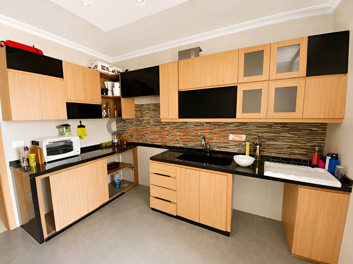 Apartment for Sale in Zalqa - 3 bed, 3 bath