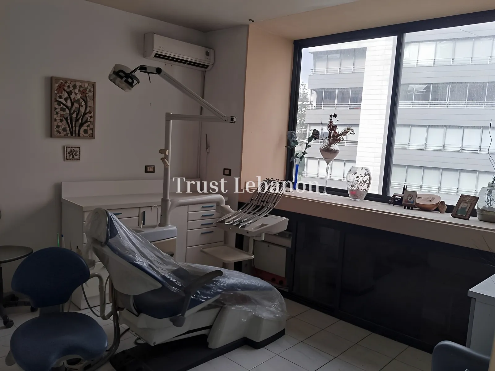 Office for rent in Achrafieh