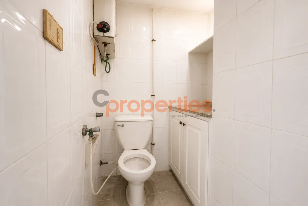 Office for Sale in Ain Al Mraiseh