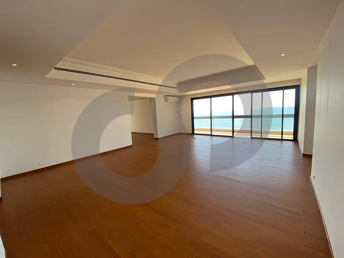 Apartment for Sale in Ramlet El Baida, Bayrut, Lebanon