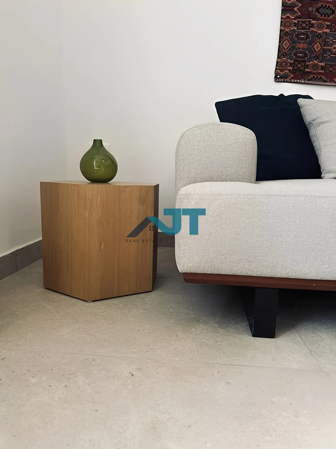 Apartment for Rent in Geitaoui, Achrafieh