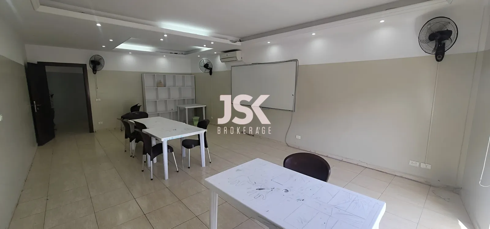 Office for rent in Zouk Mosbeh, Lebanon