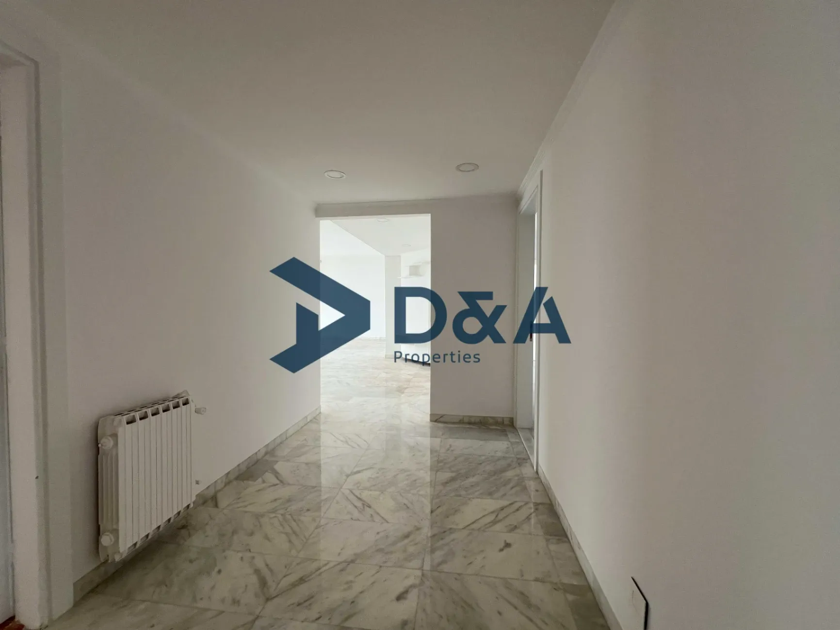 Apartment for rent in Achrafieh, Beirut, Lebanon - 3 bed, 3 bath