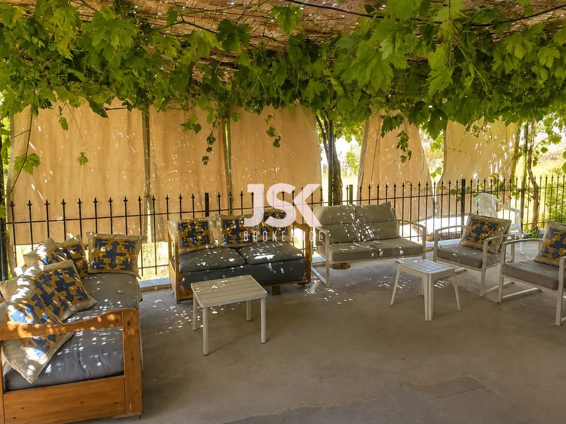 Villa for Sale in Laqlouq