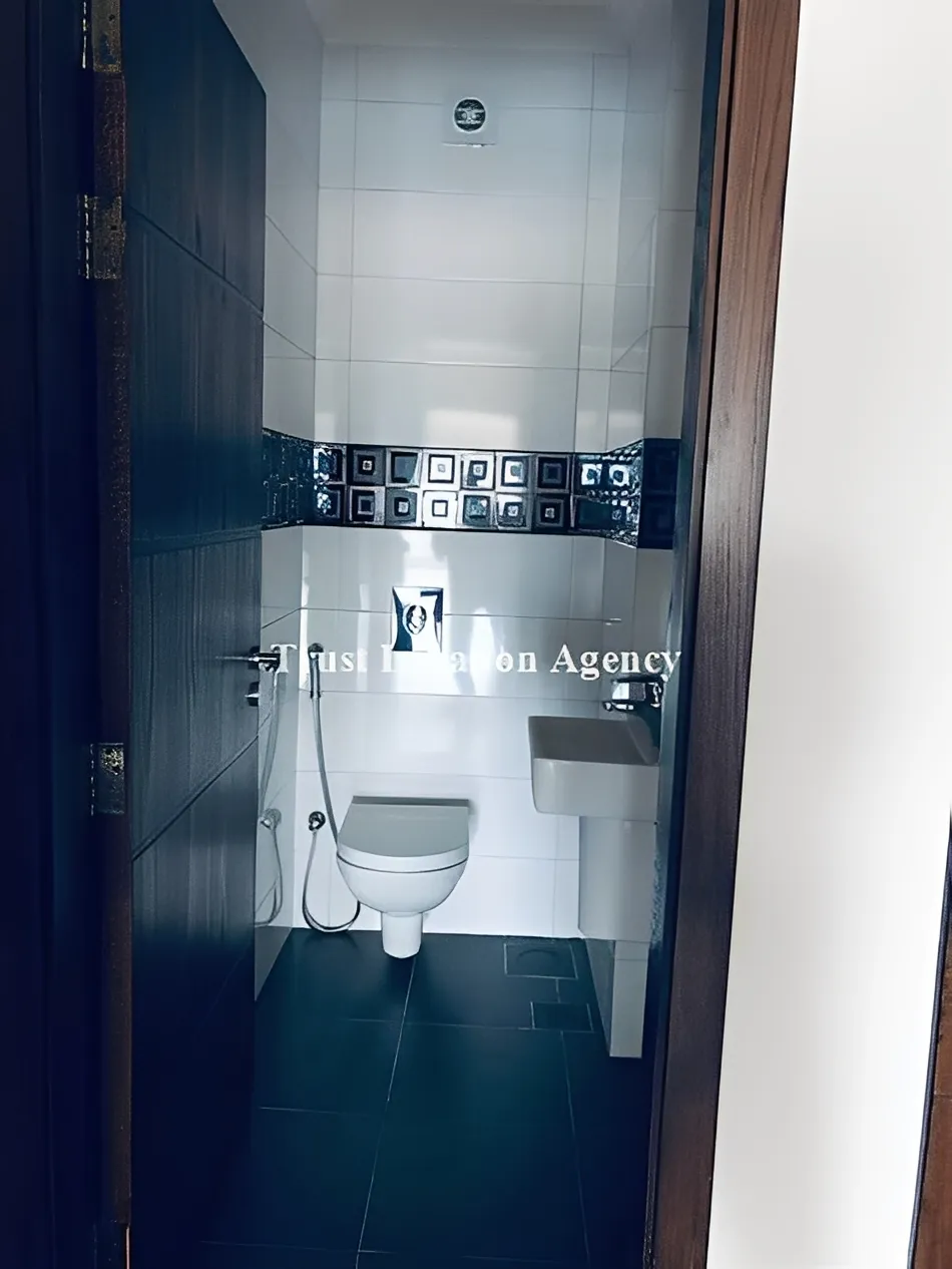 Apartment for Sale in Metn Mansourieh Lebanon - 3 bed, 4 bath