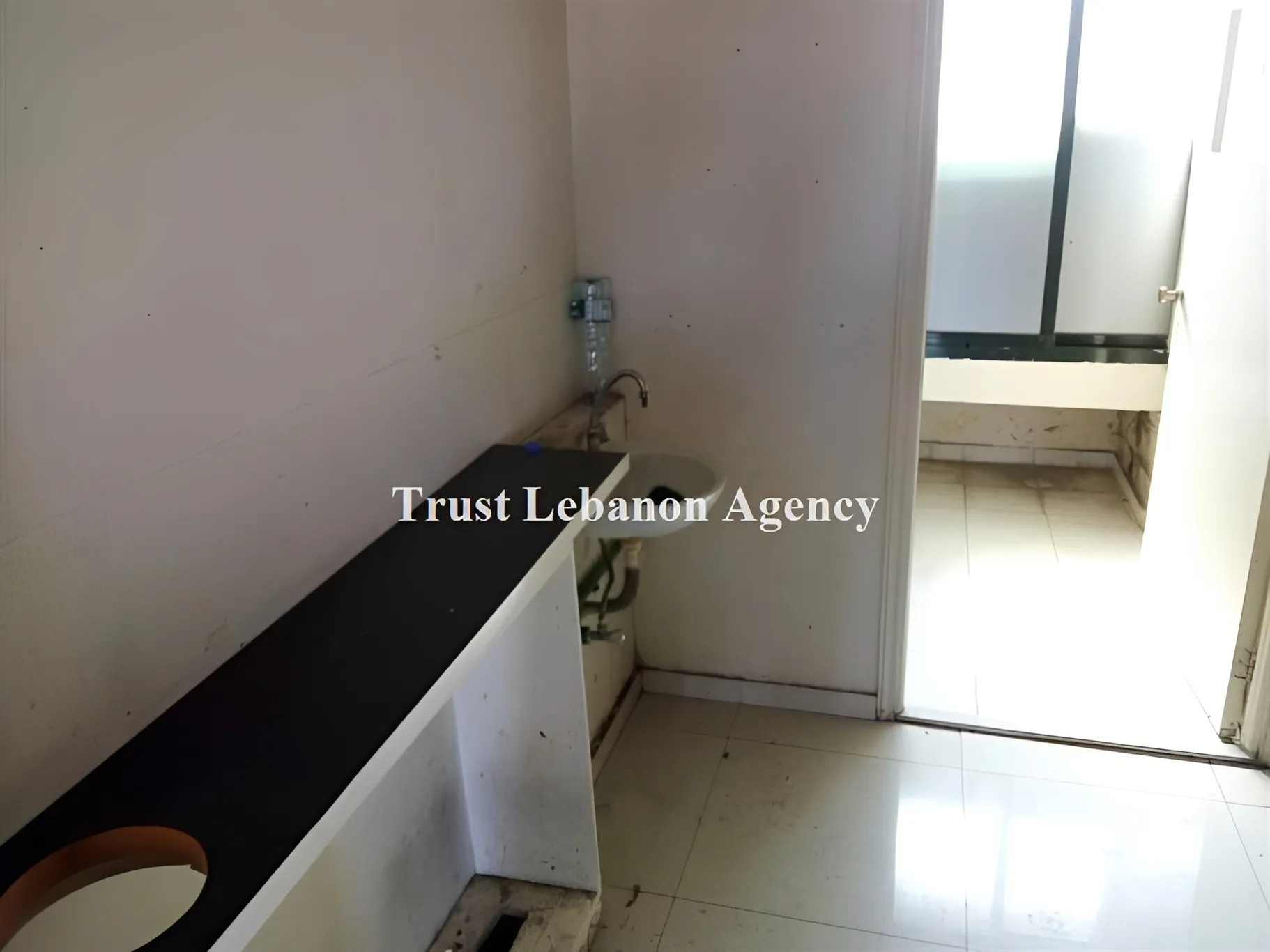 Office For Rent in Furn Al Chebak
