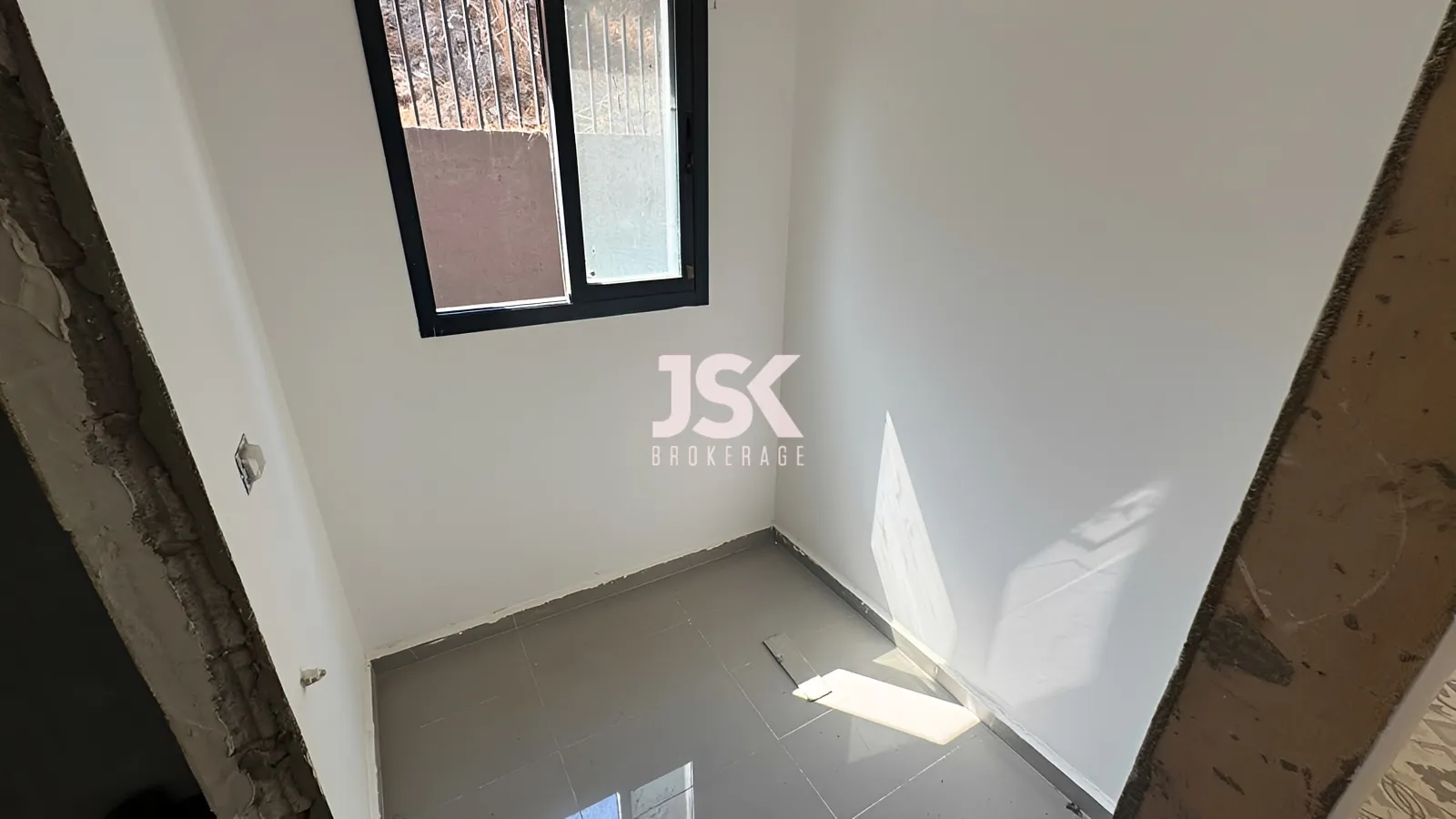 Apartment for Sale in Tilal Ain Saadeh