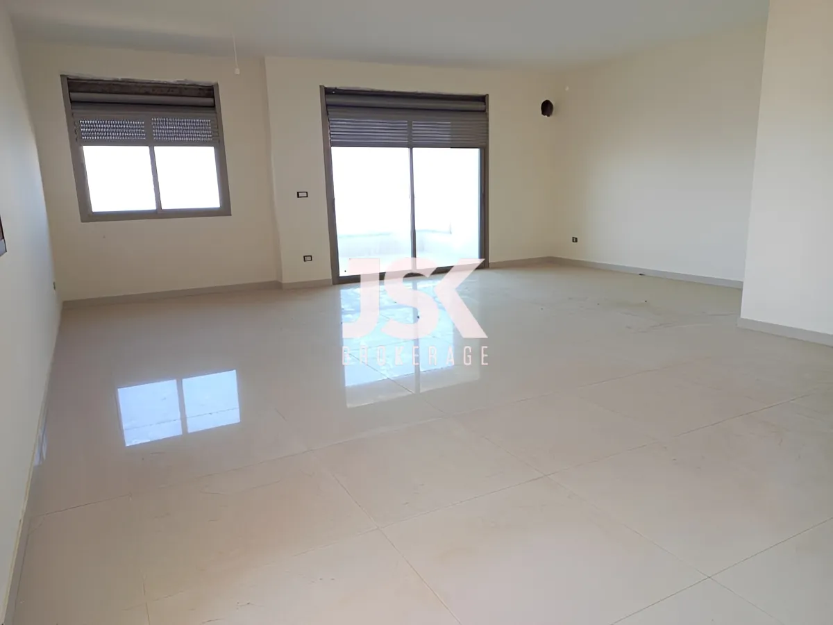 Duplex for Sale in Ballouneh, Lebanon - 4 bed, 5 bath