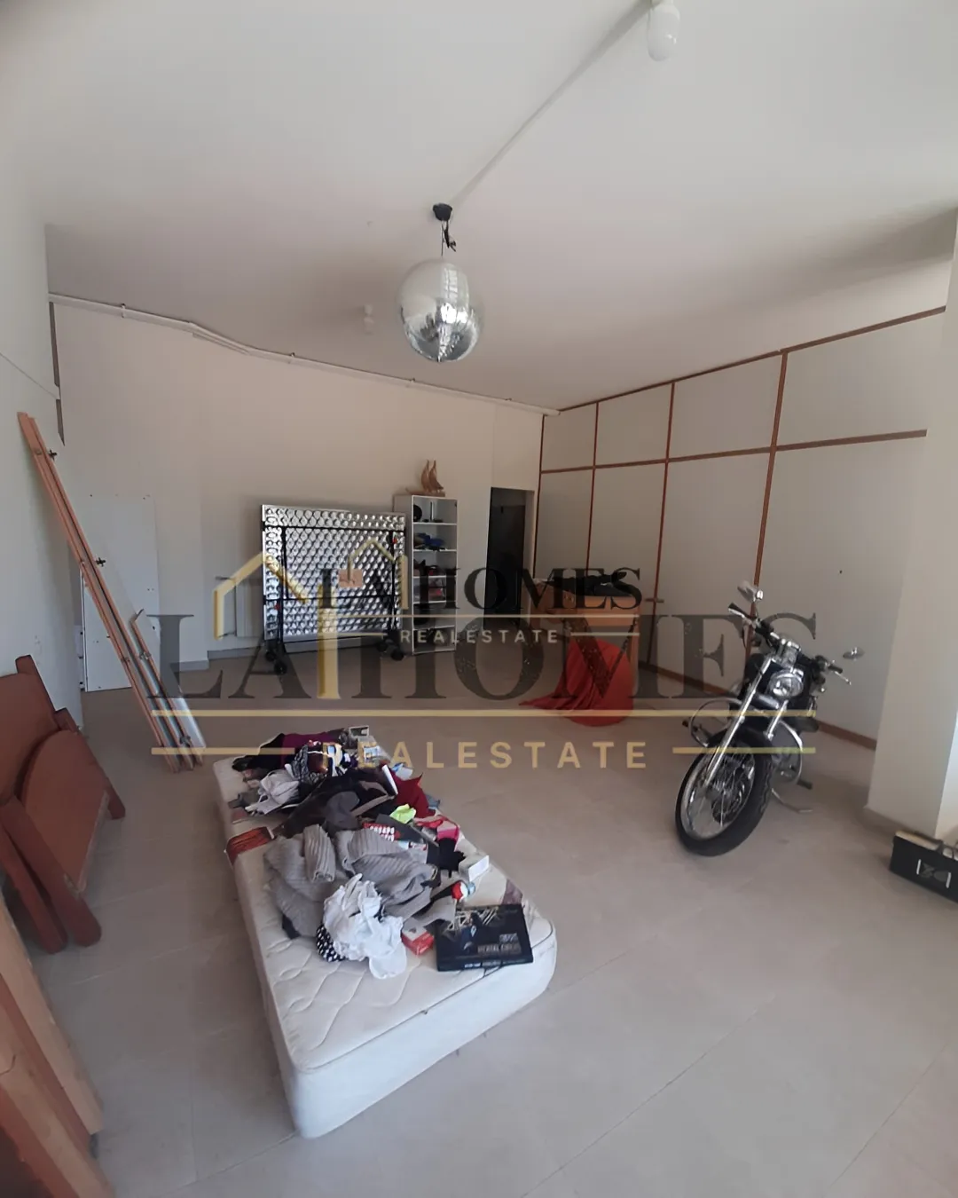 Villa for sale in Kfour