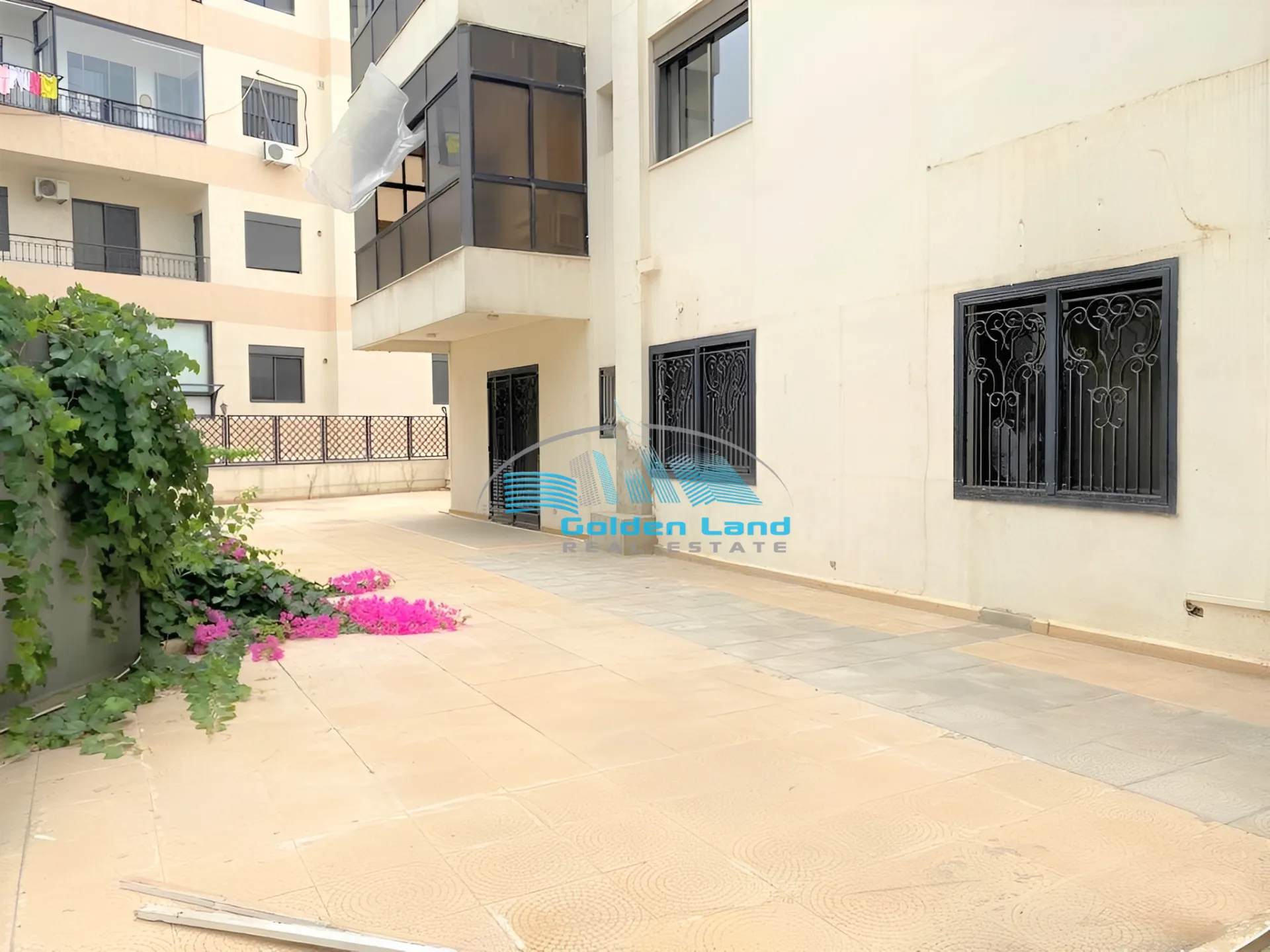 Apartment for Sale in Mansourieh, Lebanon - 3 bed, 3 bath