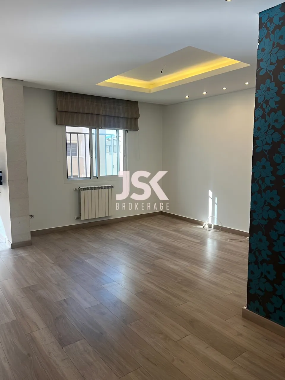 Office for Rent in Dekwaneh