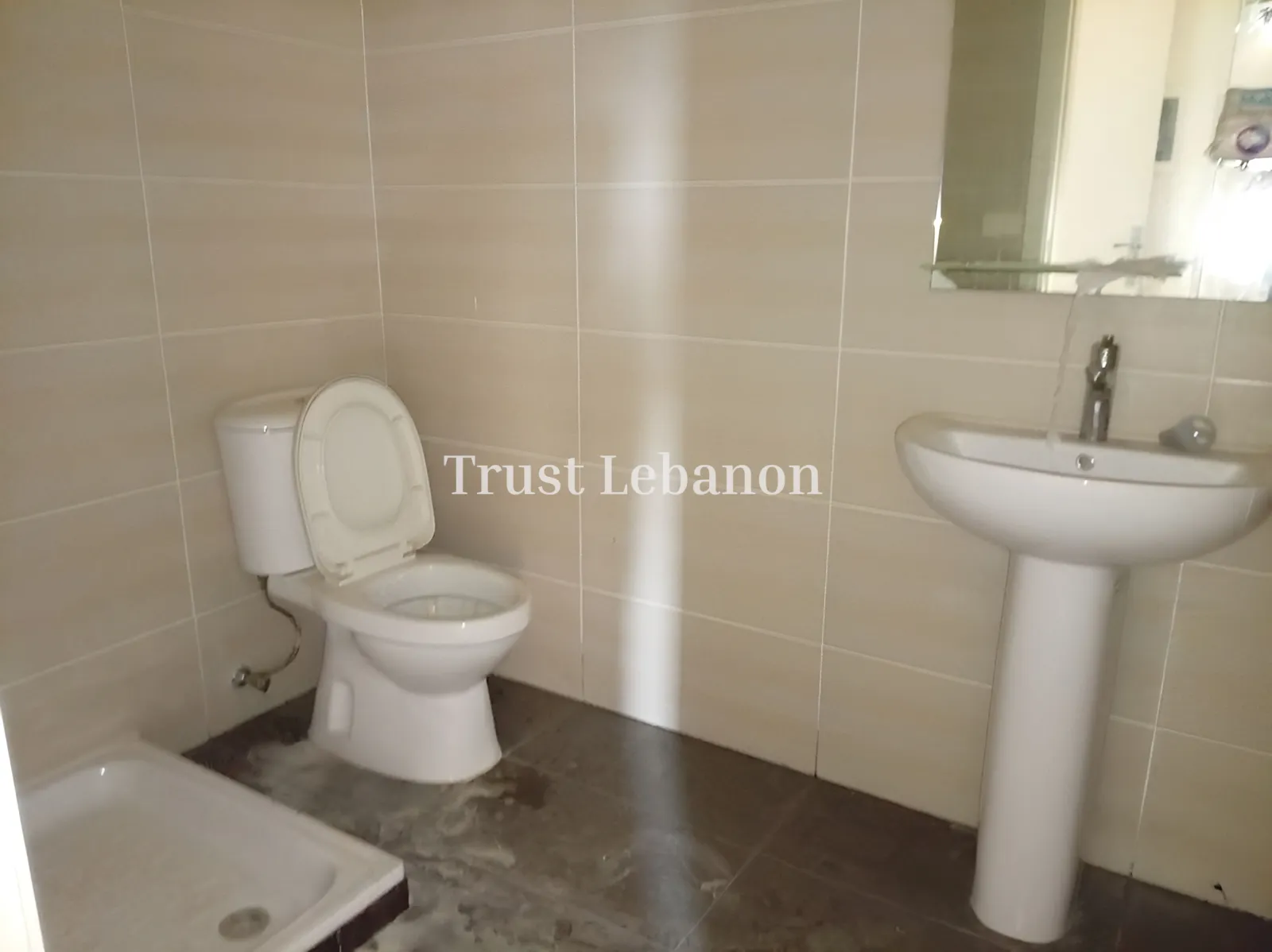 Apartment for sale in Ain Aalaq, Lebanon