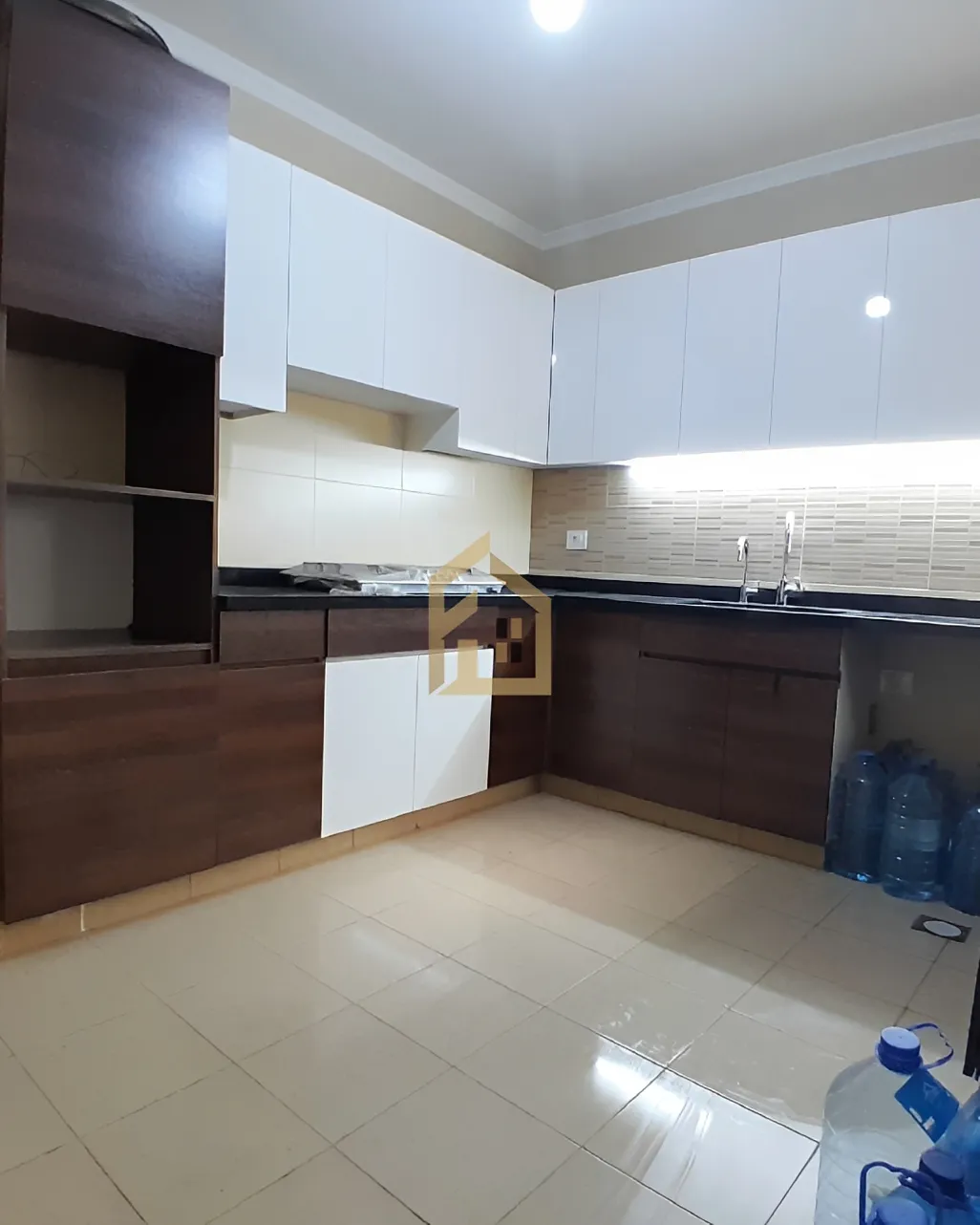 Duplex for rent in Mar Roukouz, Lebanon - 5 bed, 5 bath