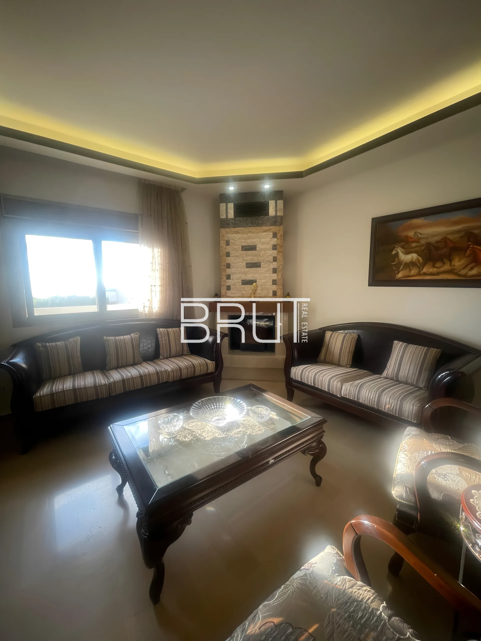 Apartment for Sale in Ballouneh