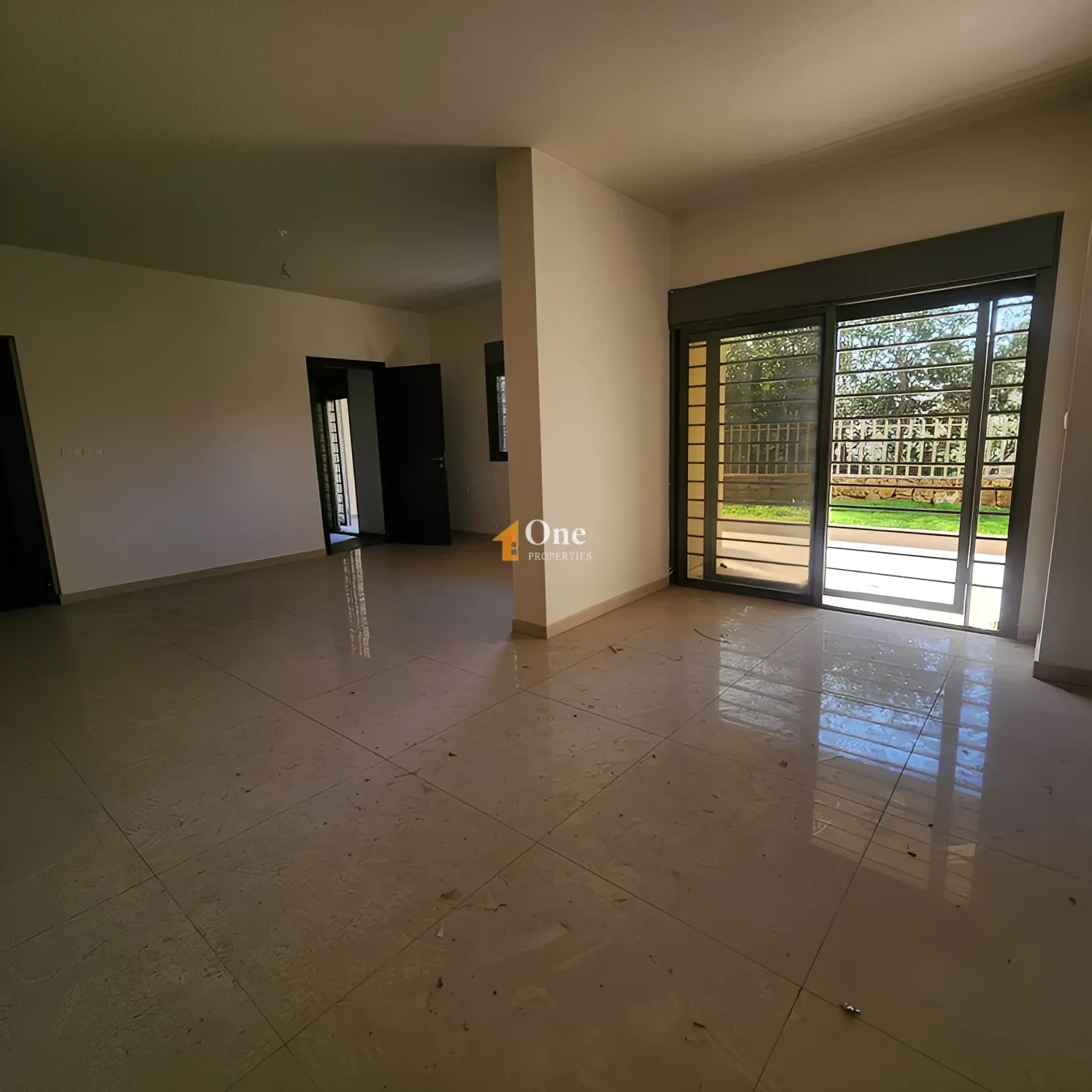Apartment for Sale in Mansourieh, Lebanon - 3 bed, 3 bath