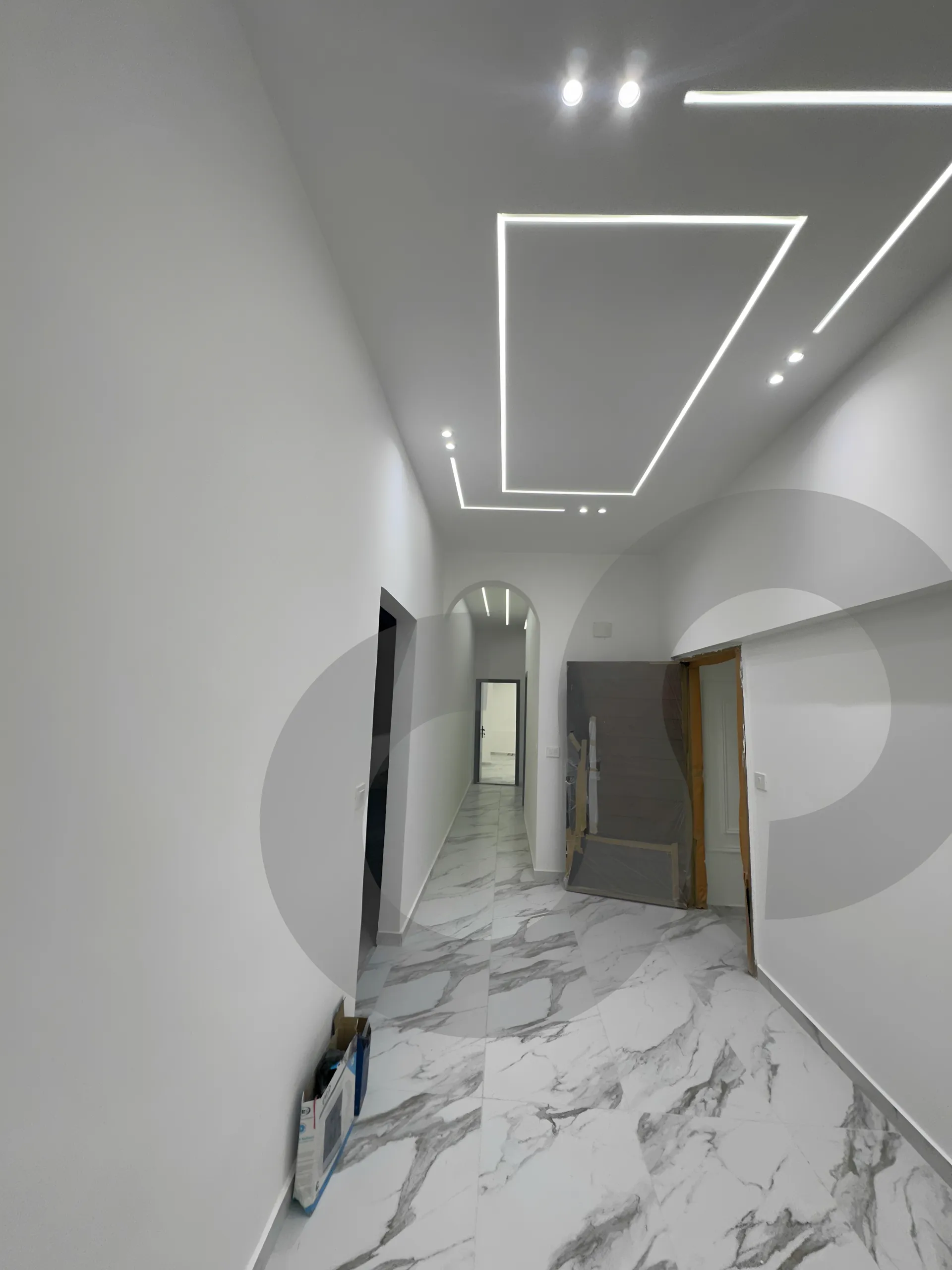 Apartment for Sale in Tariq el Jdideh - 3 bed, 3 bath