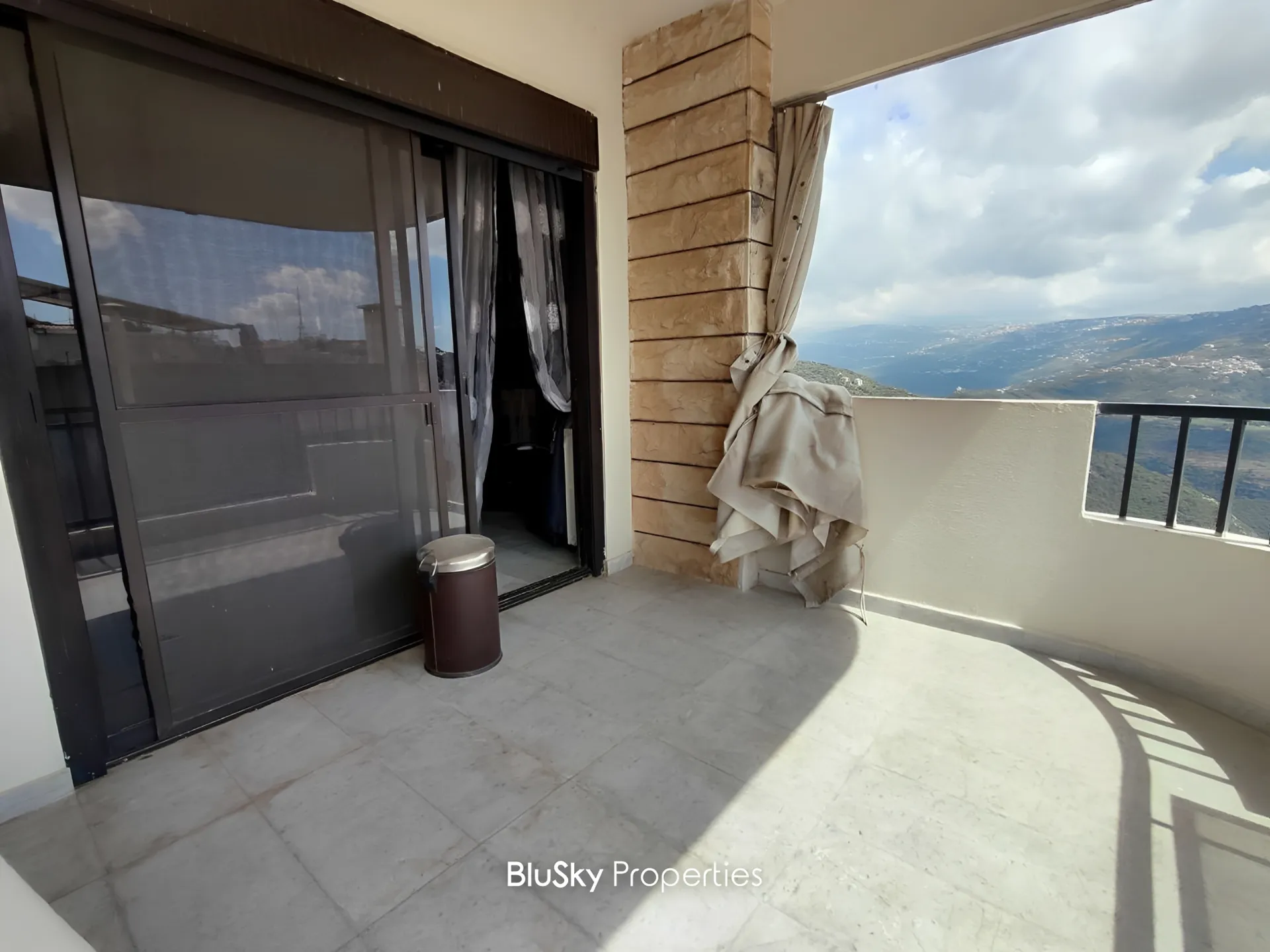 Apartment for rent in Beit Meri
