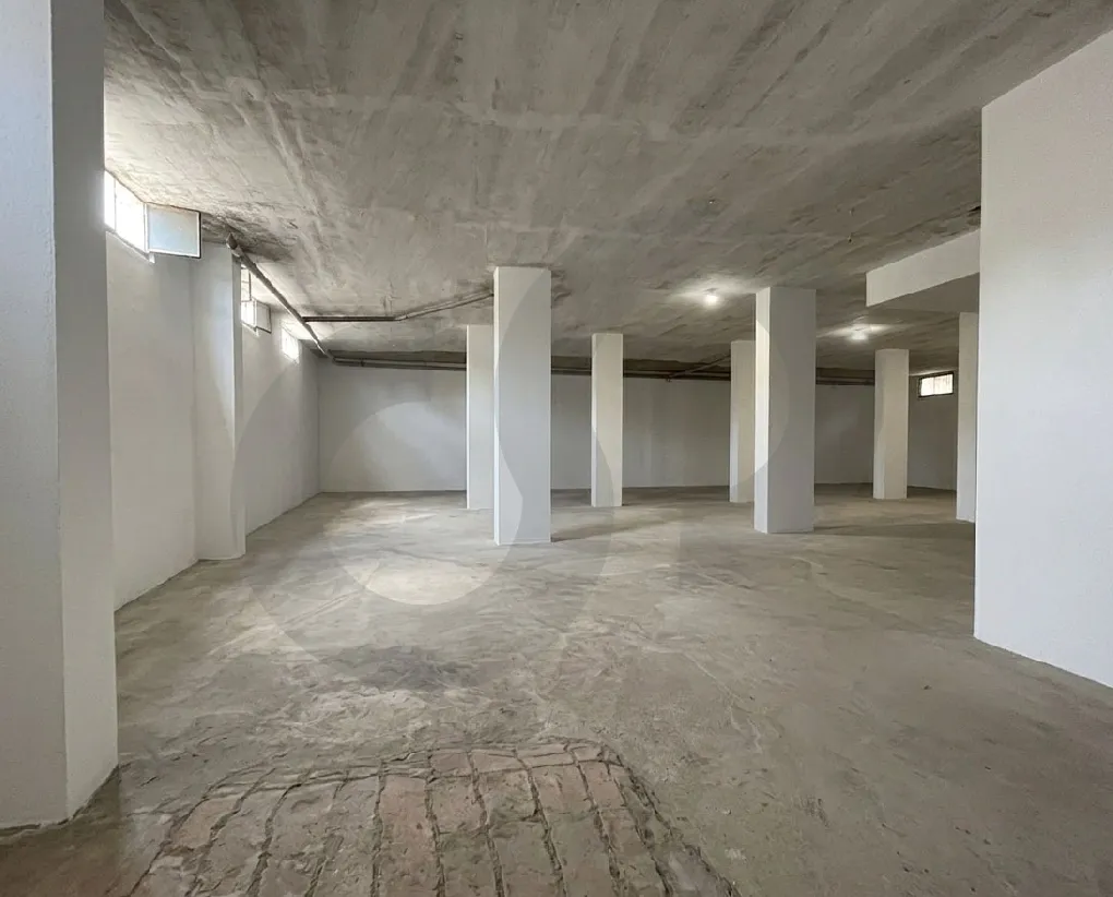 Warehouse for Sale in Horch Tabet