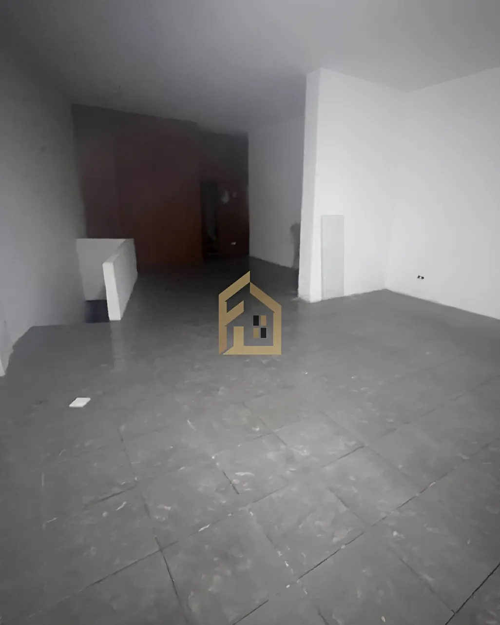 Shop for rent in Zouk Mosbeh, Lebanon