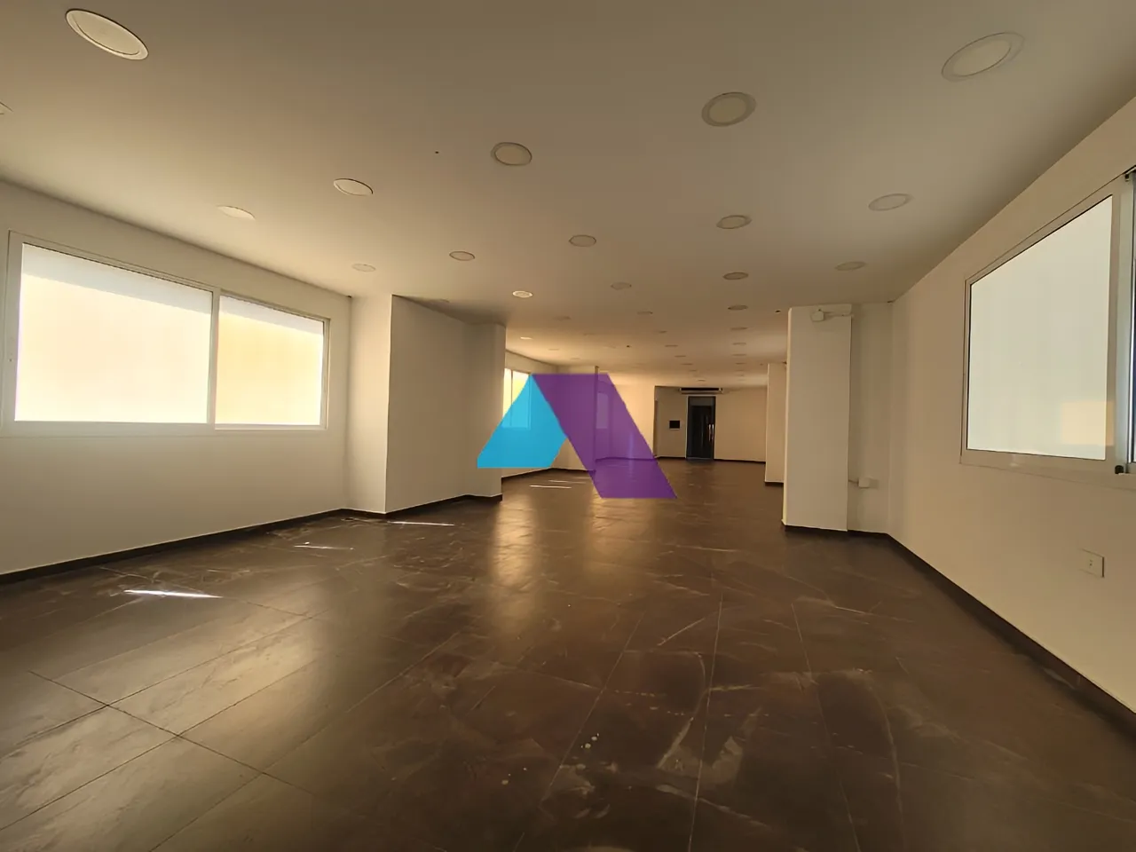 Building for rent in Dbayeh