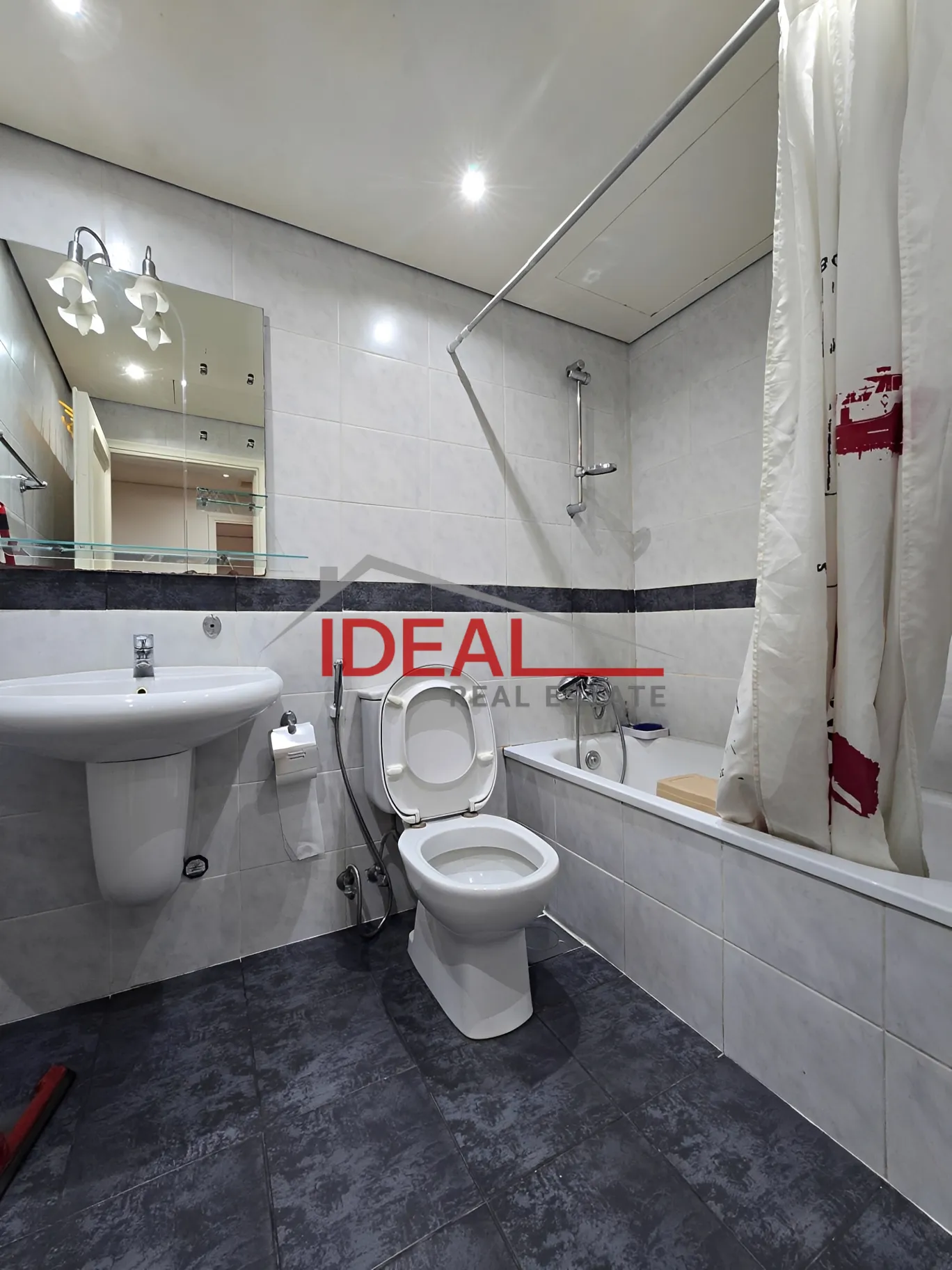 Apartment for rent in Mar Takla, Hazmieh
