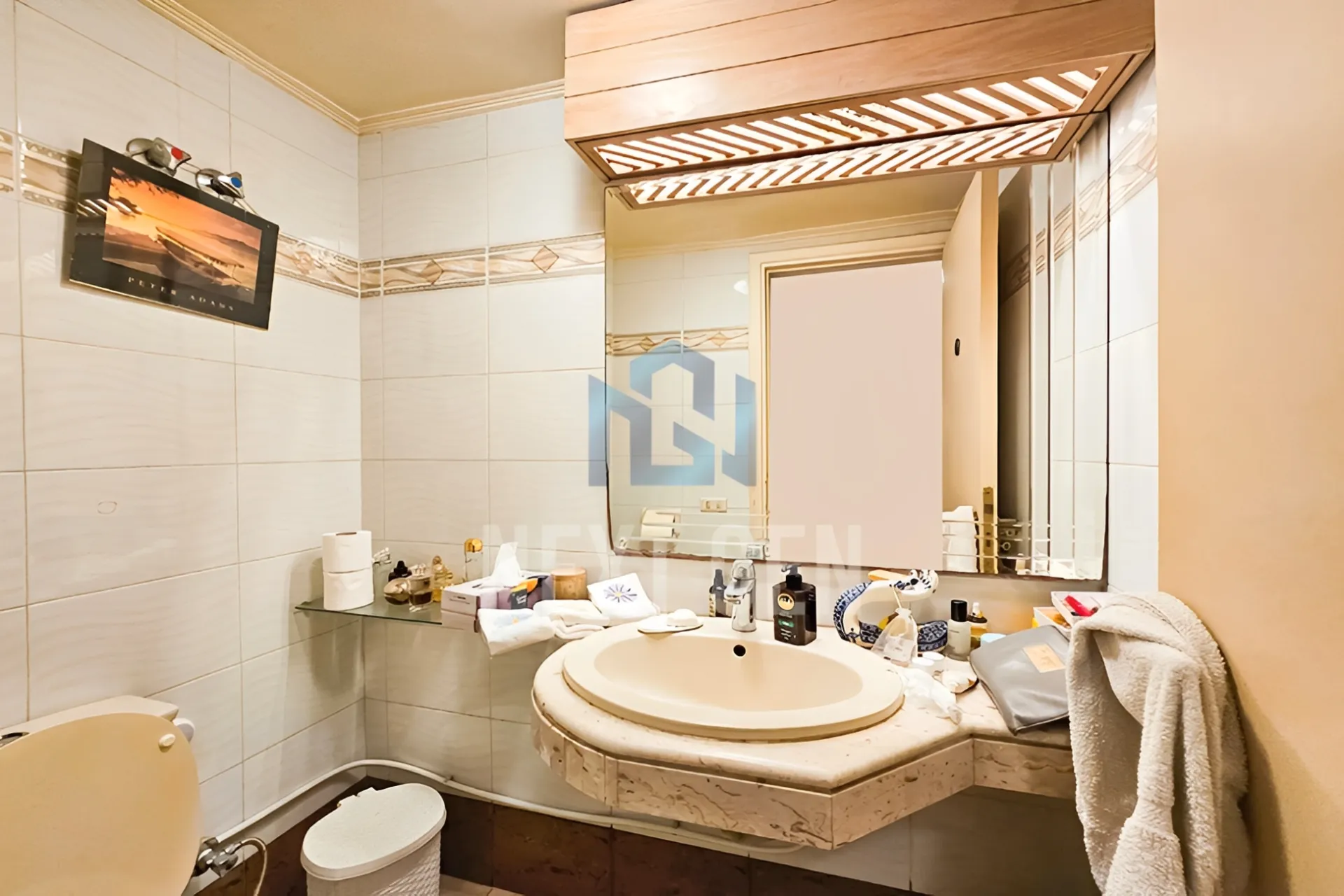 Apartment for rent in Ain Al Tineh, Bayrut, Lebanon