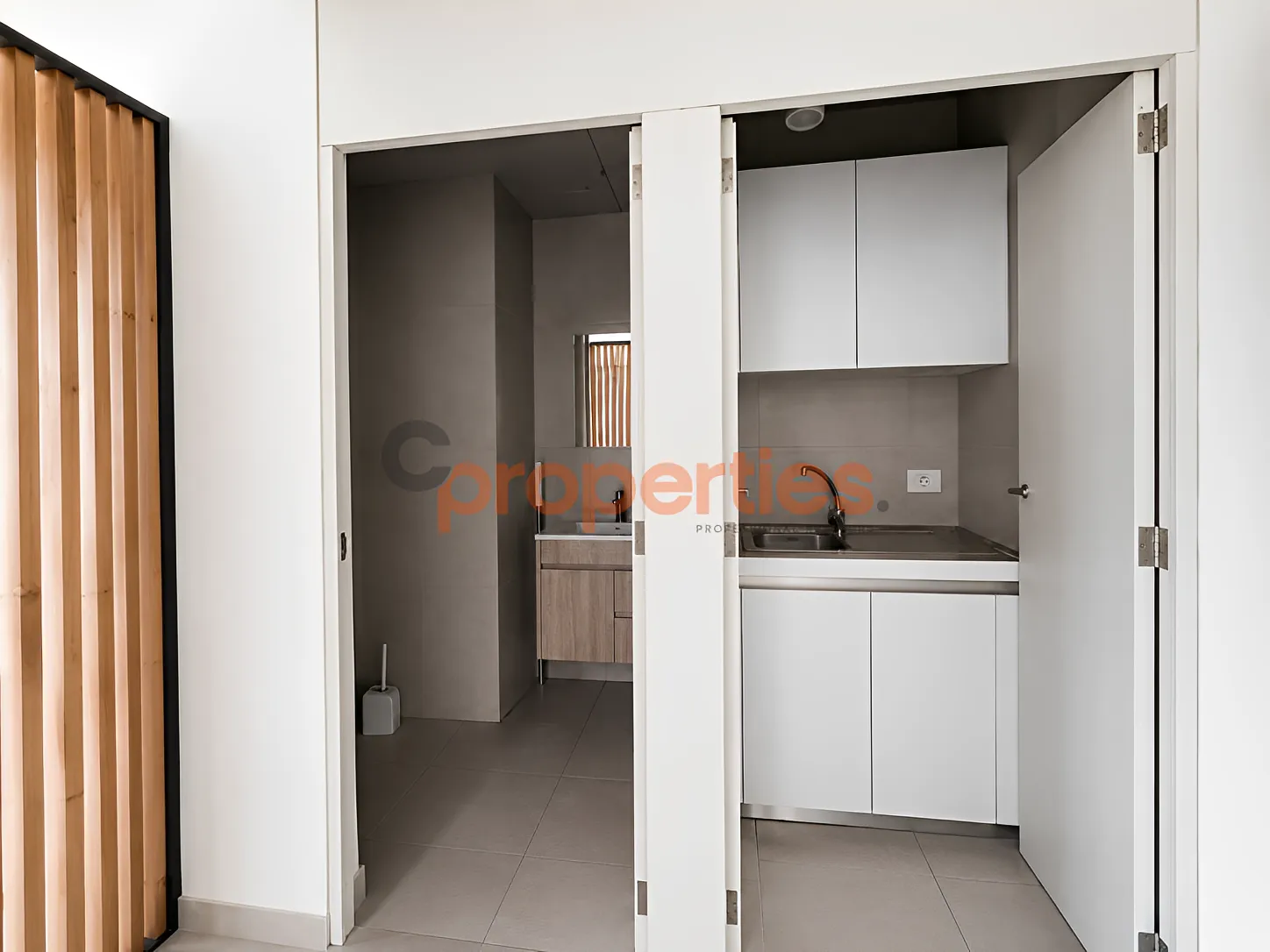 Office for rent in Antelias, Lebanon