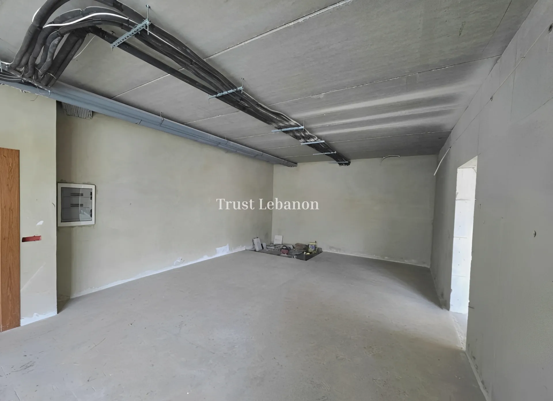 Office for rent in Dbayeh, Lebanon