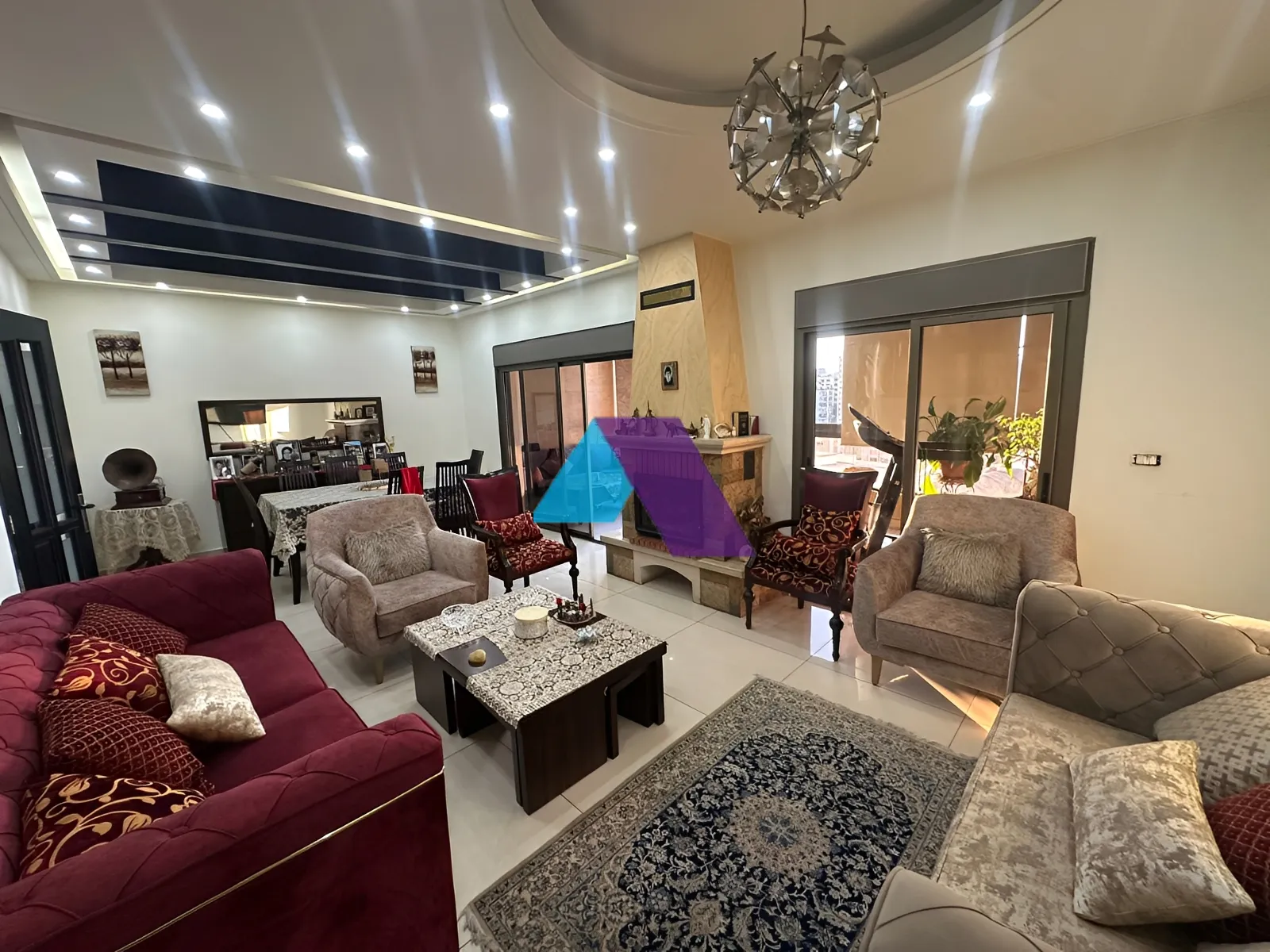 Apartment for Sale in Forn El Chebbak