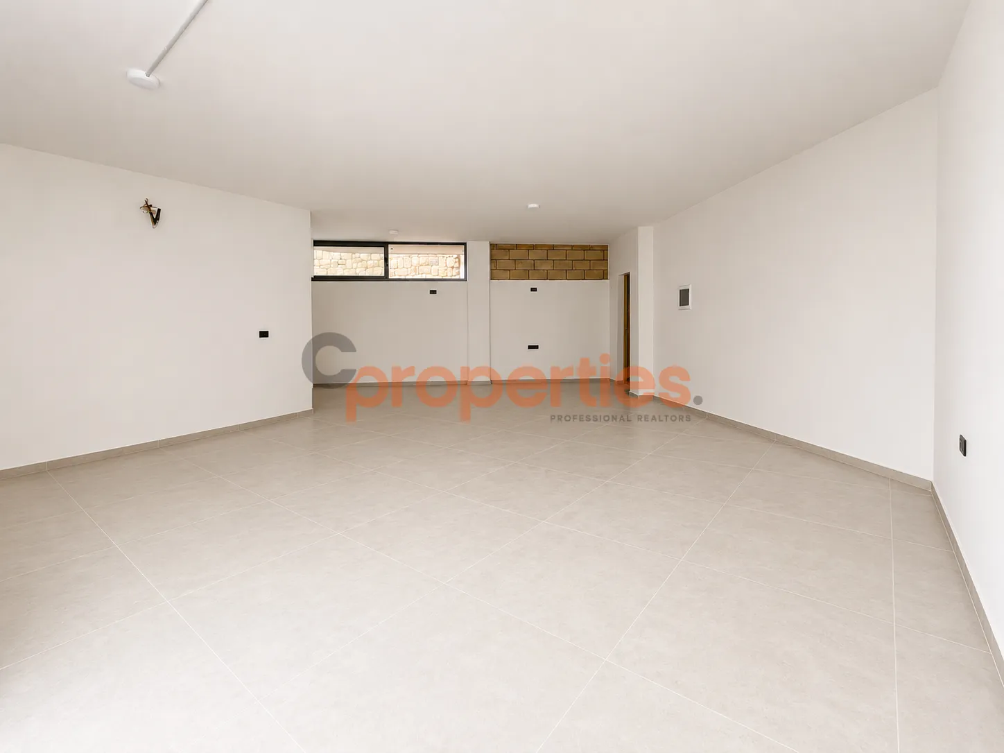 Shop for Sale in Mazraat Yachoua
