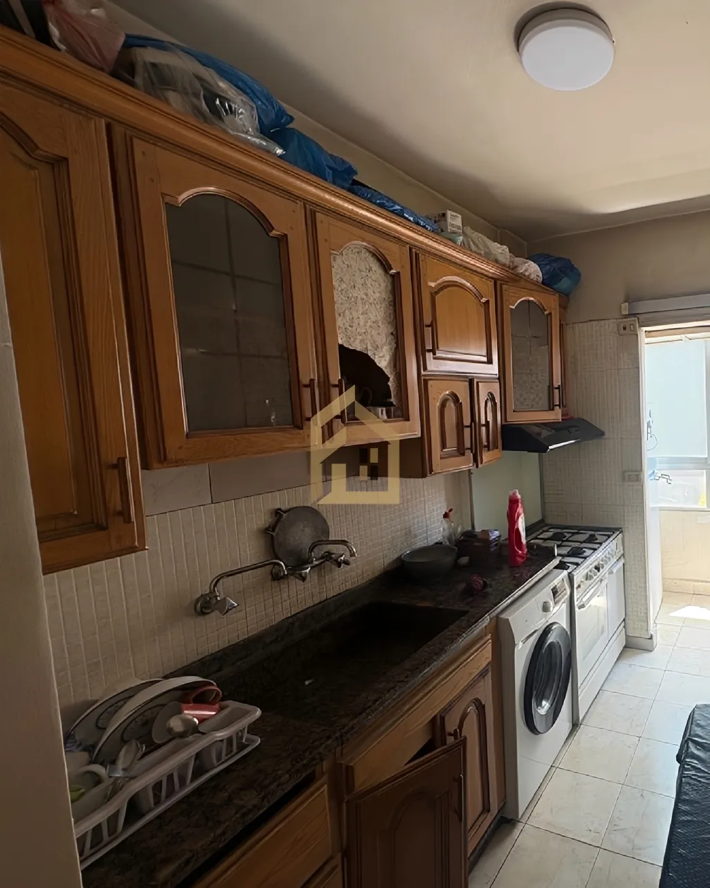 Apartment for sale in Mar Elias refugee camp, Beirut, Lebanon - 2 bed, 2 bath