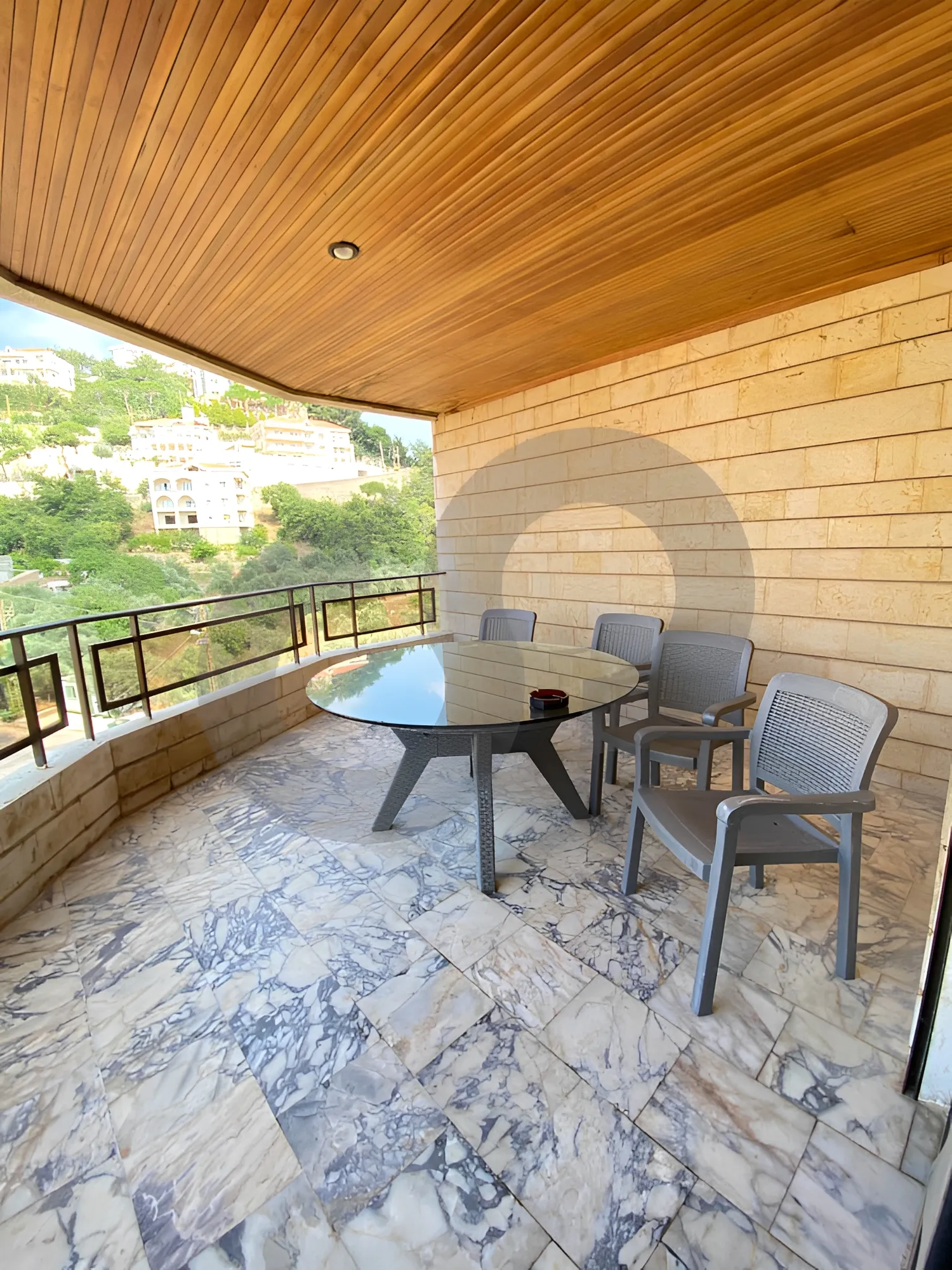Apartment for Sale in Bchamoun