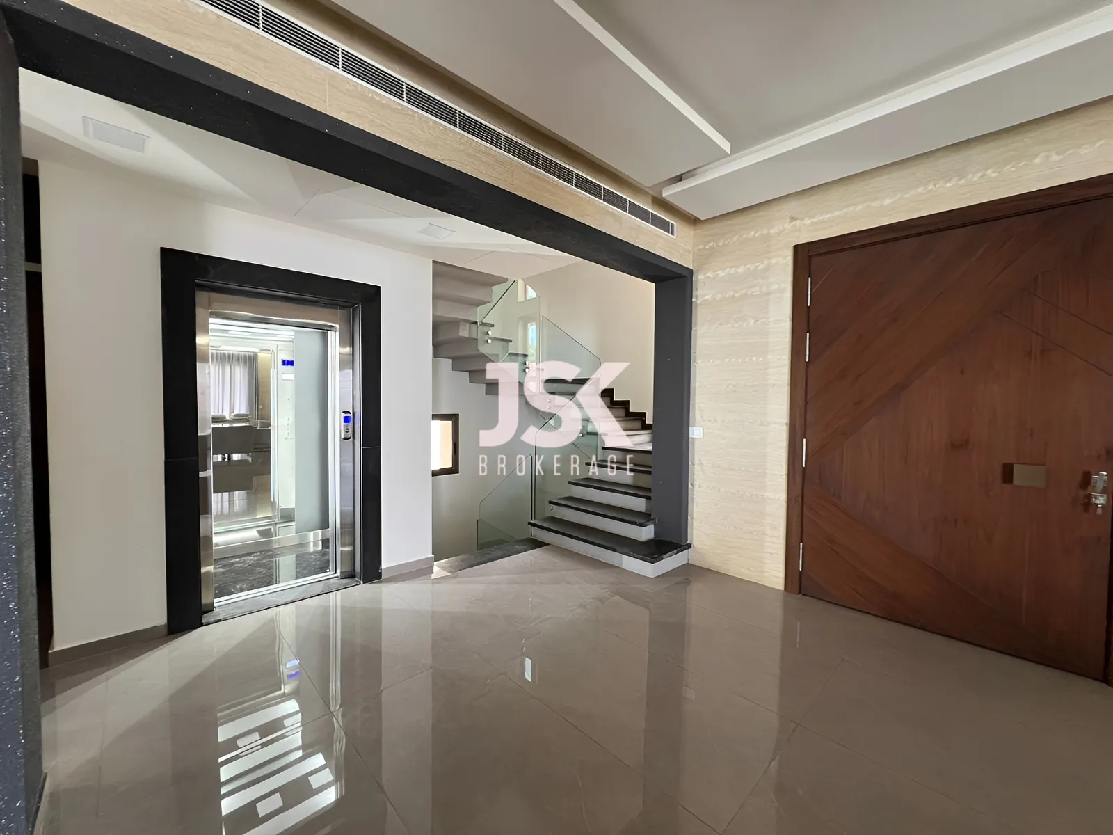 Villa for Sale in Blat