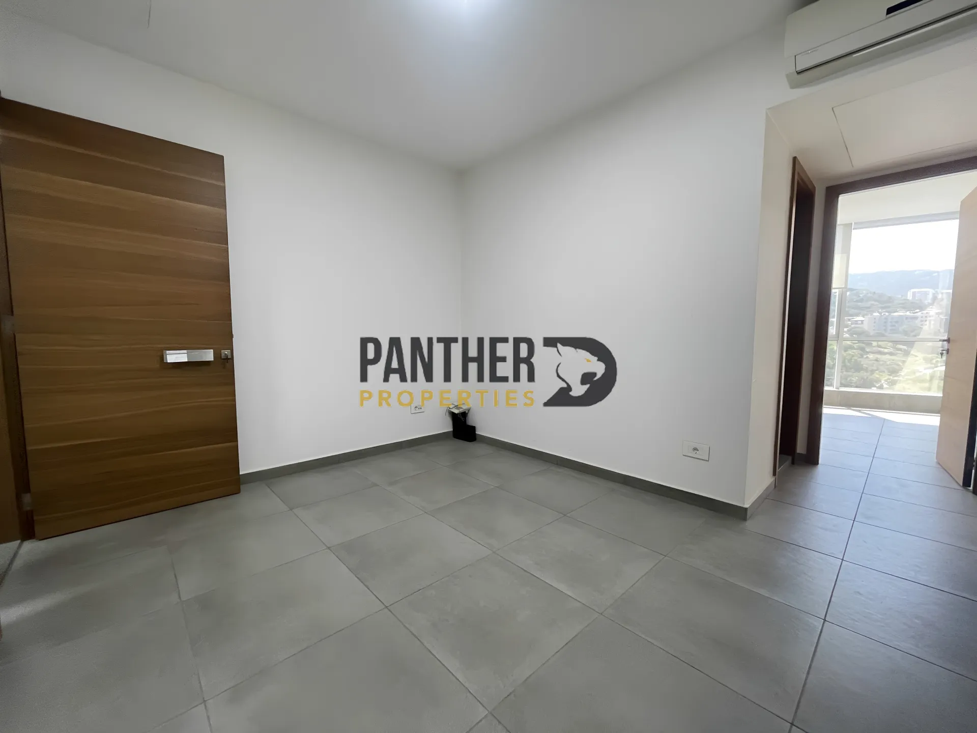 Office for rent in Jdeideh, lebanon