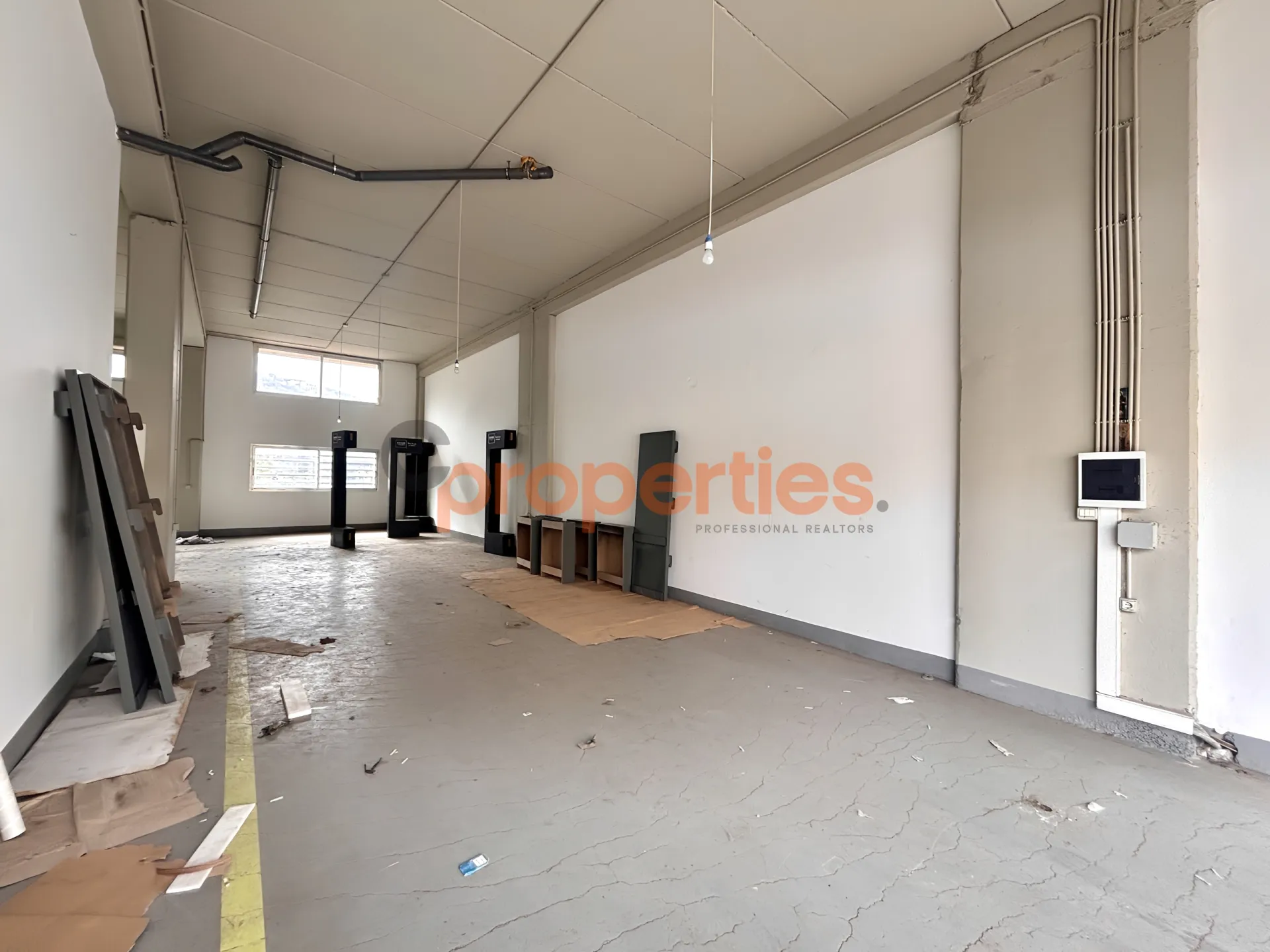 Shop for Rent in Qennabet Broummana