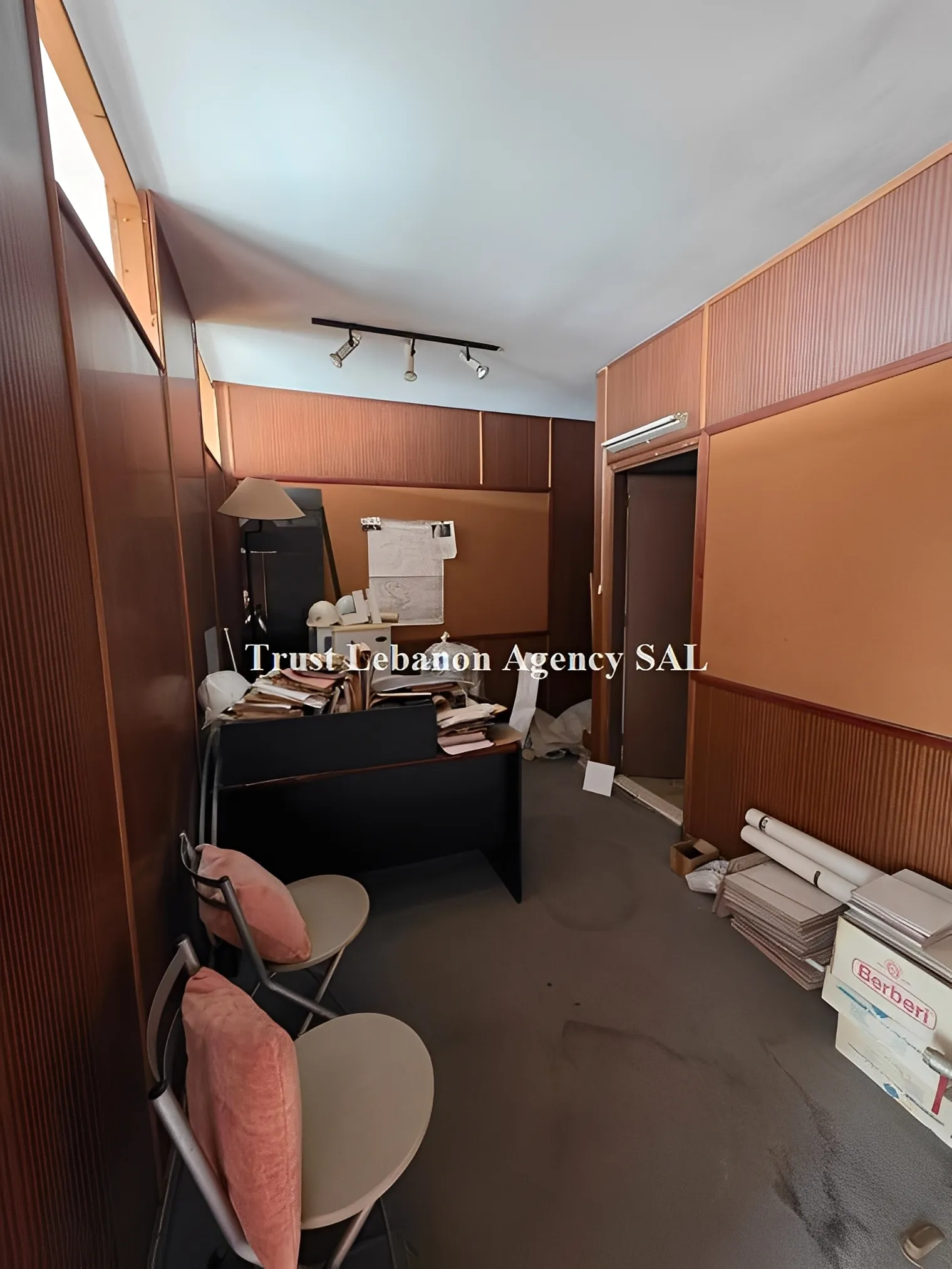 Office for rent in Baabda, Hazmieh