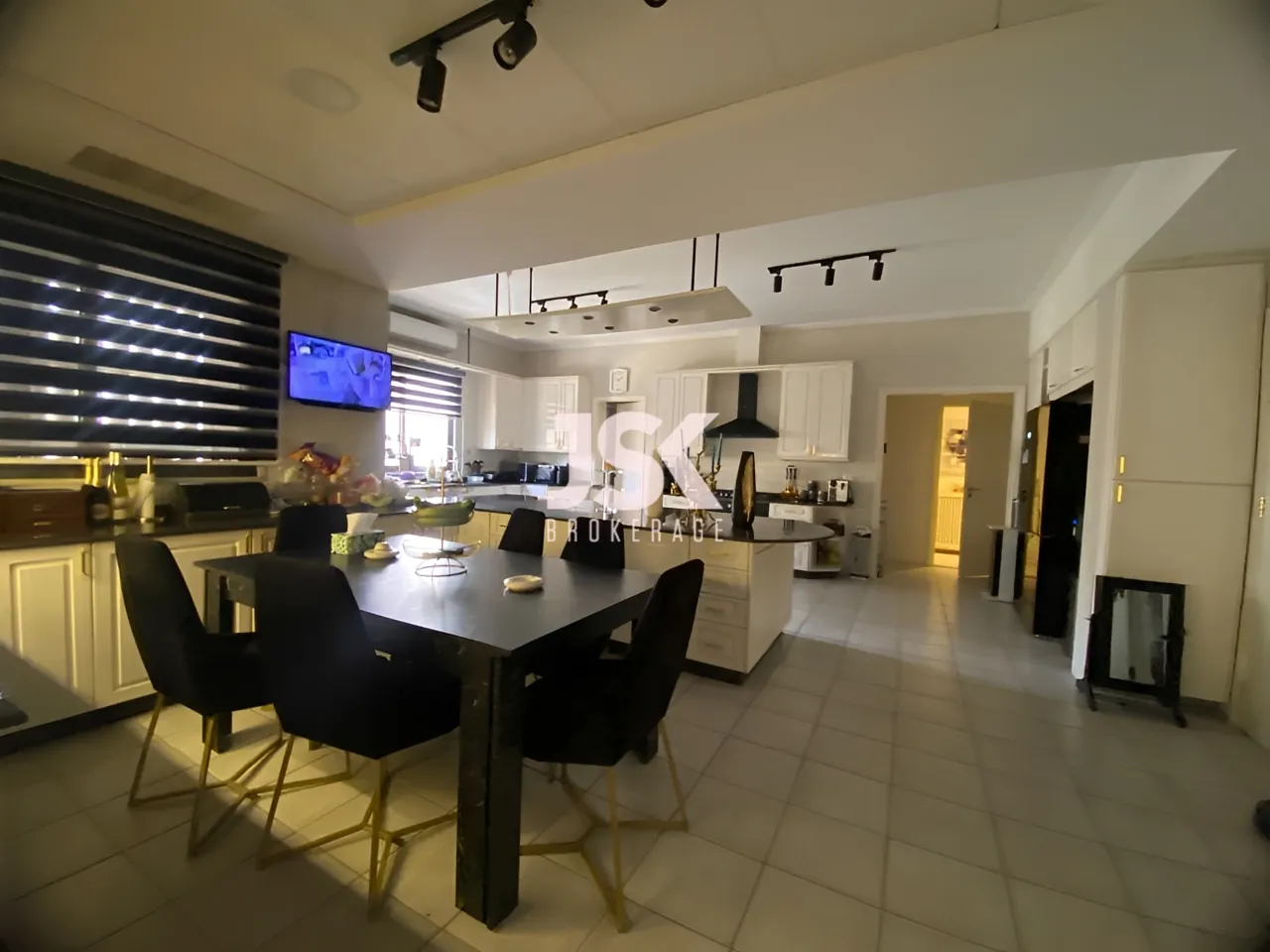 Apartment for Rent in Unesco