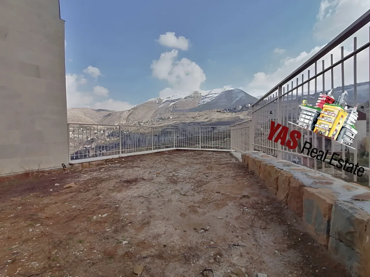 Chalet for Sale in Faqra - 2 bed, 3 bath