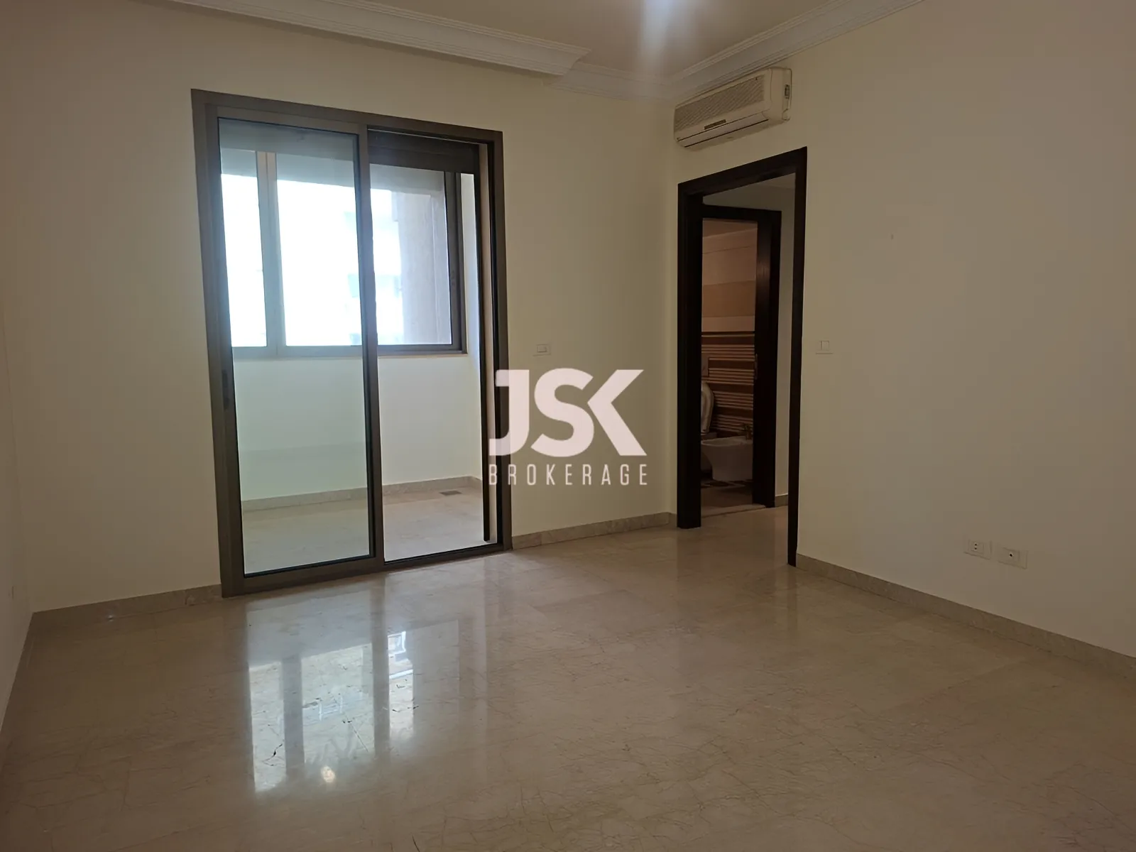 Apartment for Sale in Manara